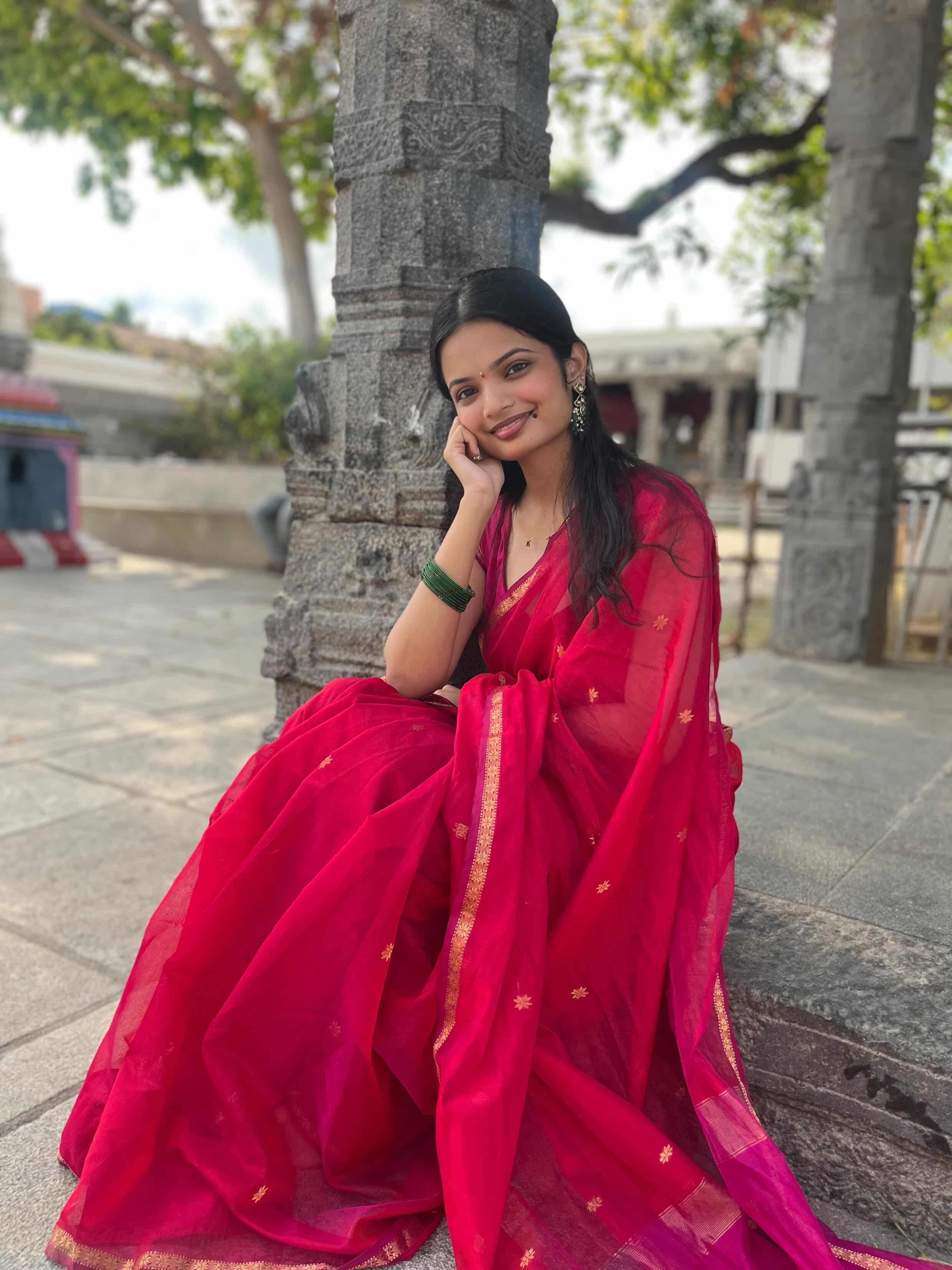 Harshini Gulabi Noor Maheshwari Handloom Saree