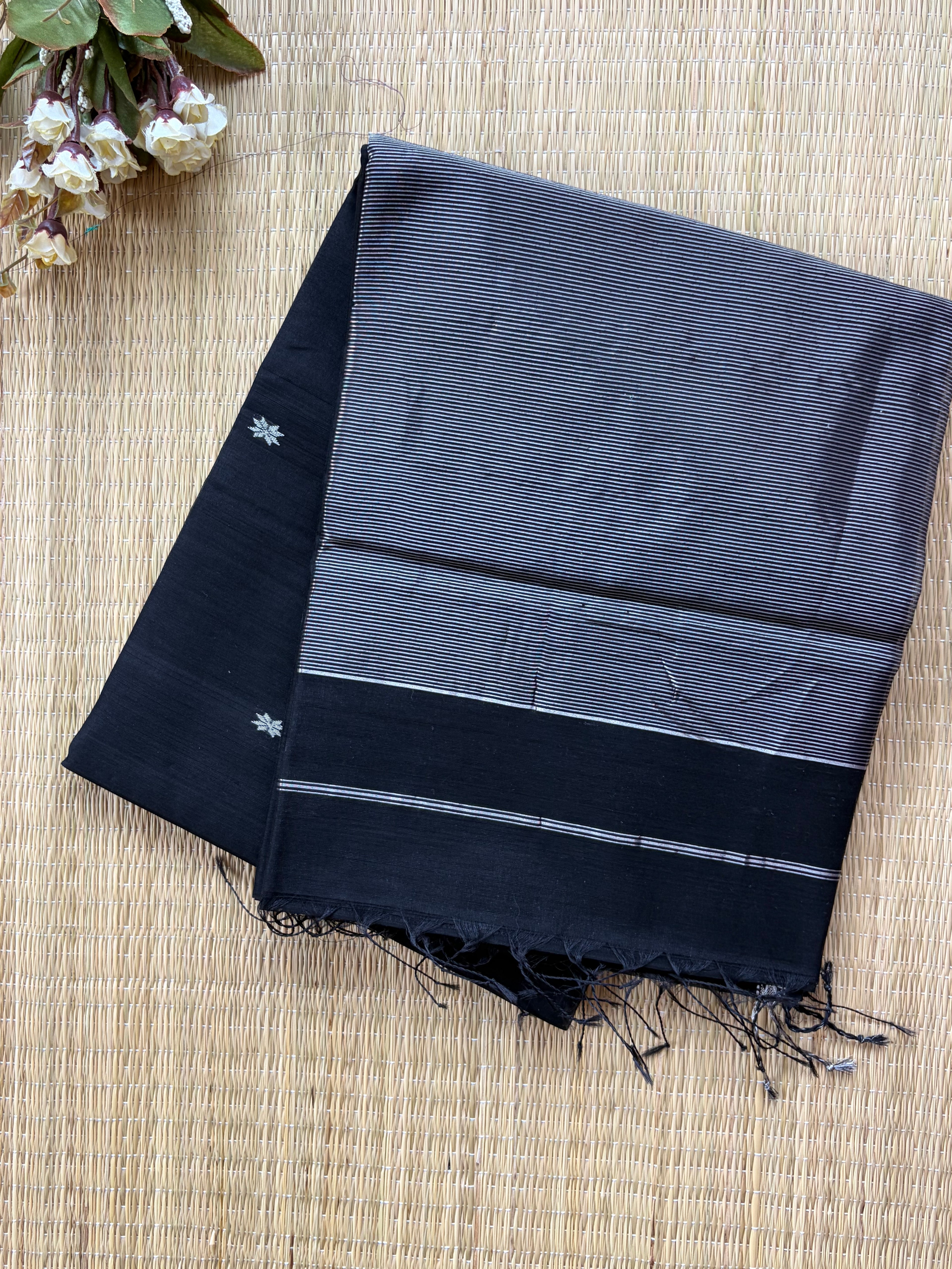 Chameli Silver Zari Black Maheshwari Handloom Saree