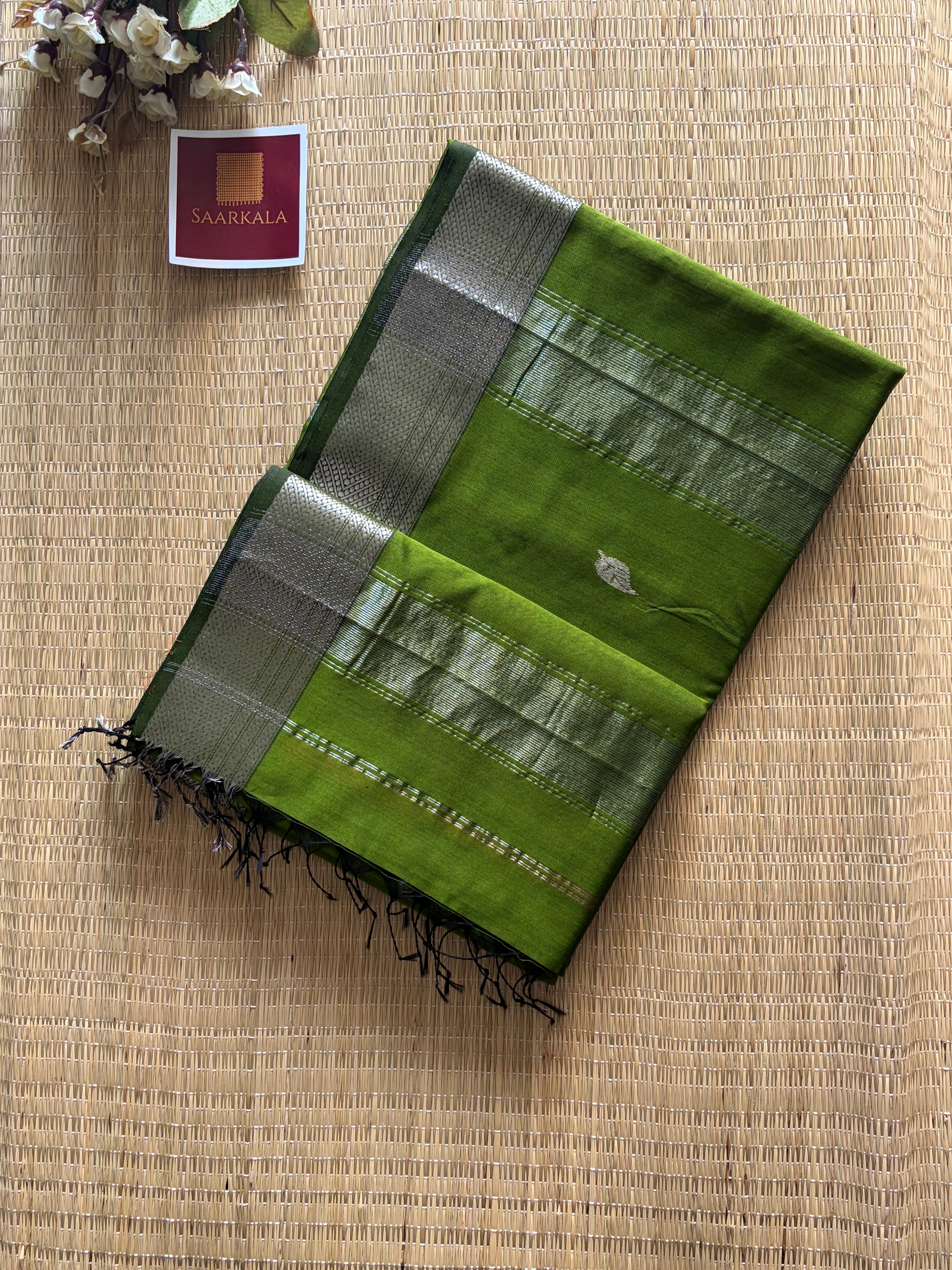 Patti Mint Green Maheshwari silk and cotton Saree