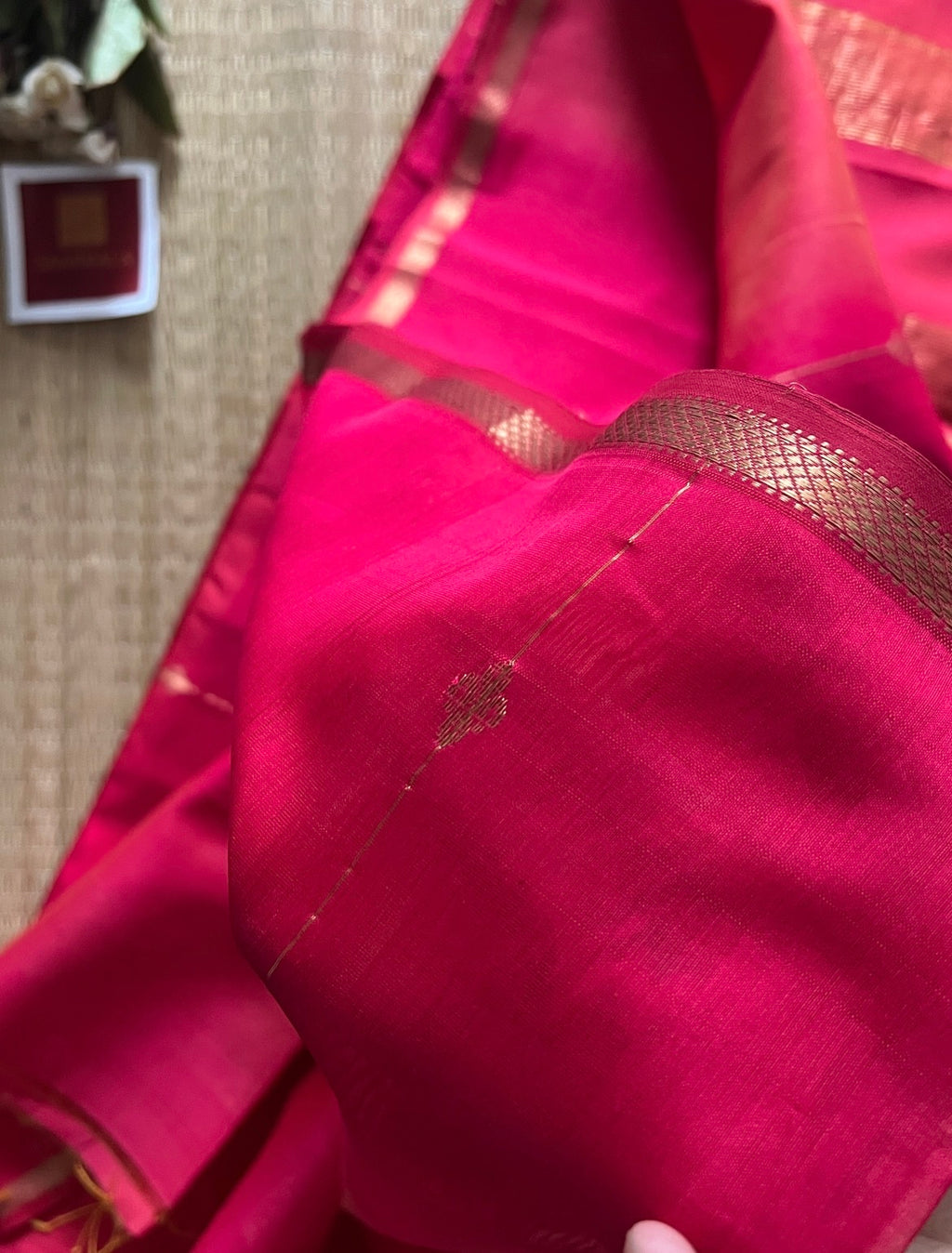 Noori Pink Shaded Maheshwari Silk & Cotton Pure Handloom Saree