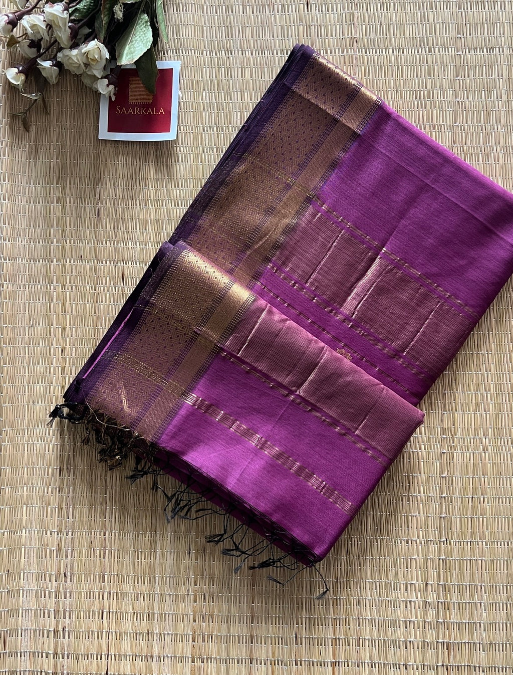 Khatia Lilac Maheshwari Handwoven Saree with Gold Zari Border