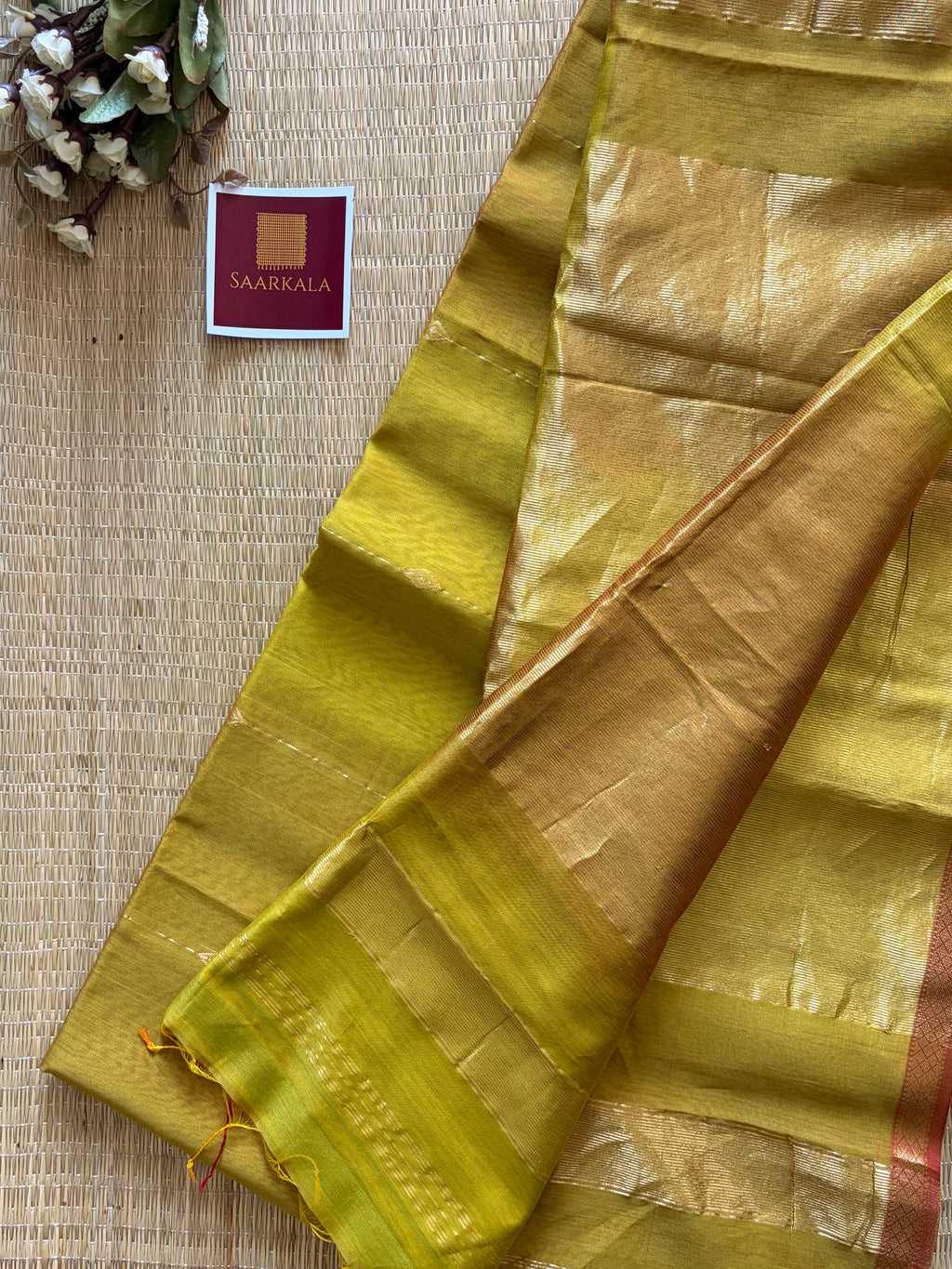 Mint Green Dual tone Shaded Maheshwari Handloom Silk Cotton Saree