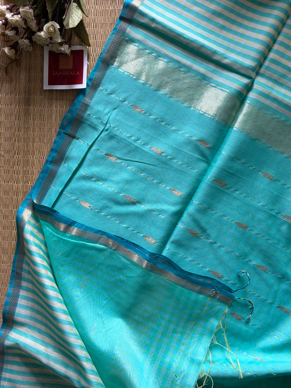 Gingham Butter Ice Blue Maheshwari Handloom Saree