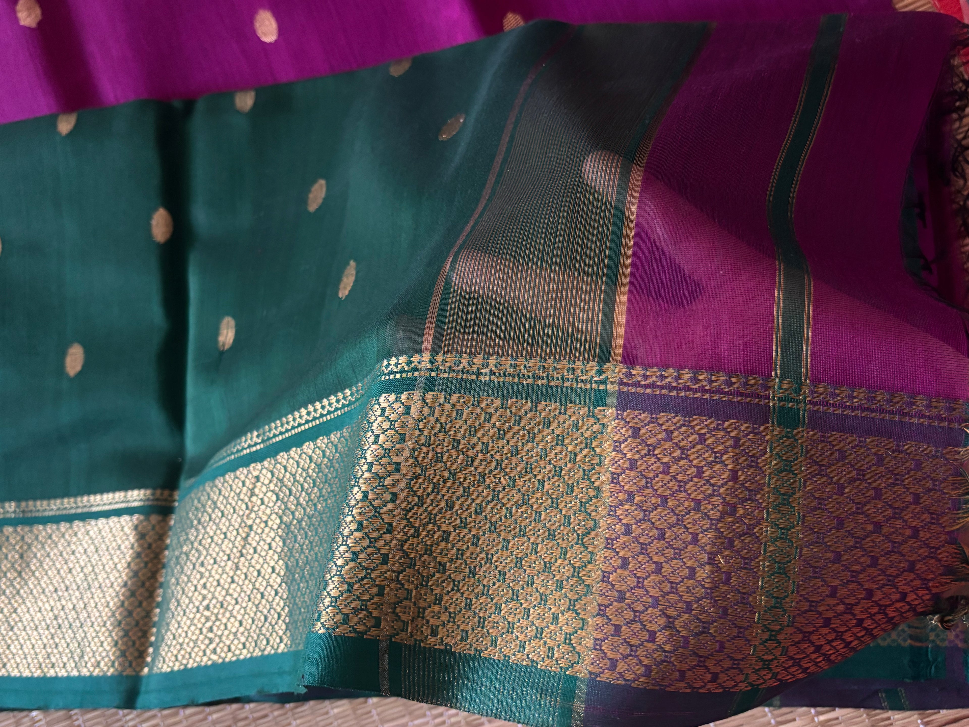 Sikka Green Magenta Maheshwari Handloom Saree