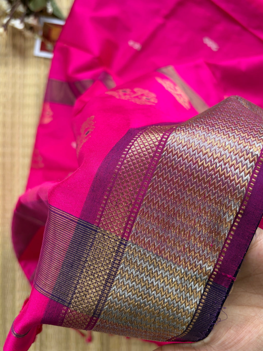 Hot Pink Pure Silk Maheshwari Handloom Saree