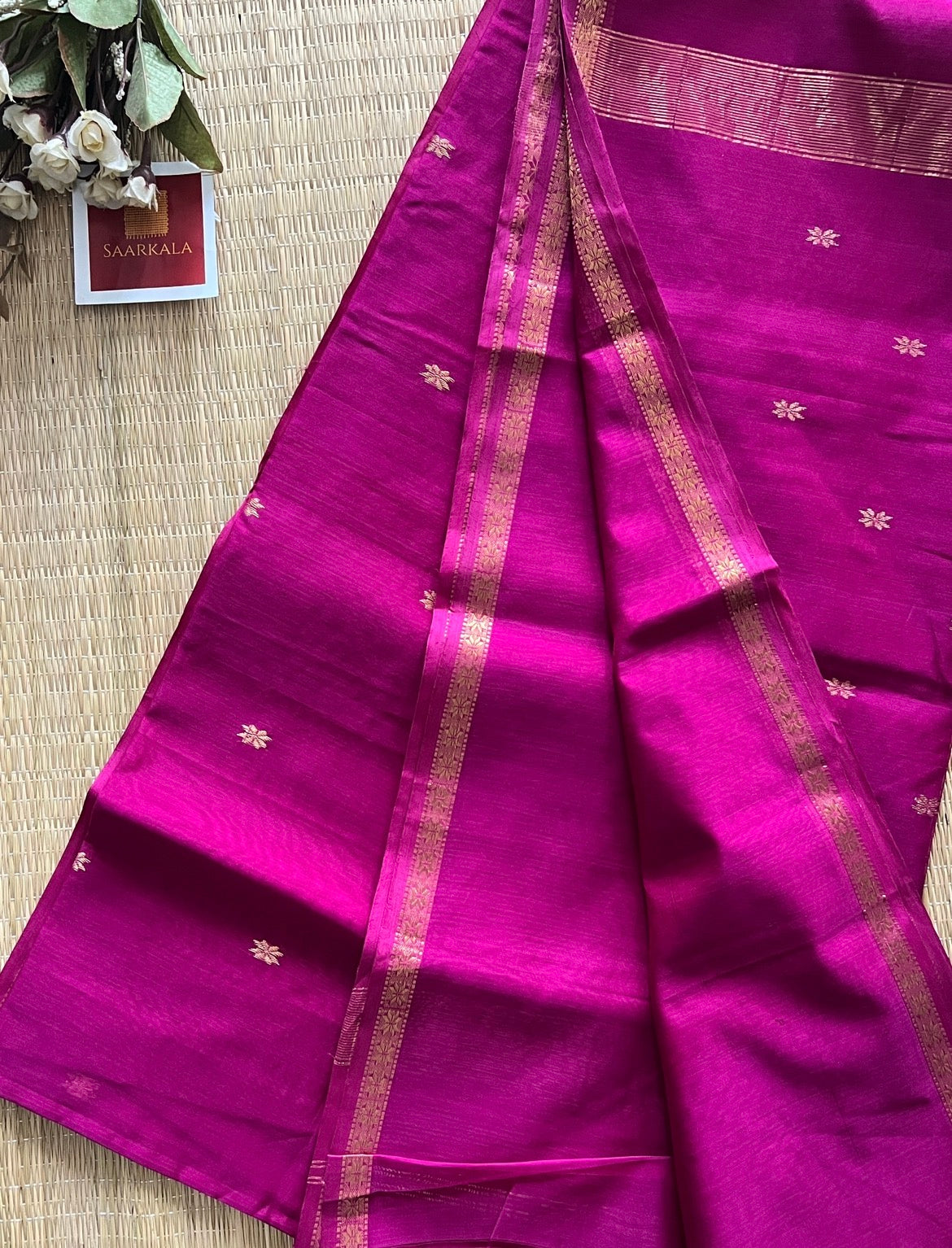Chameli Magenta Pink Maheshwari Handwoven Saree with Gold Zari Border