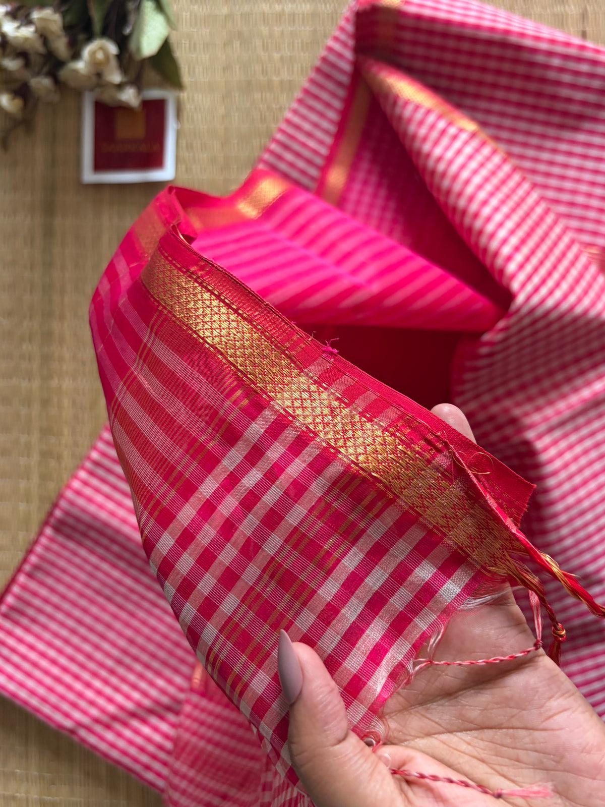 Gingham Pink Maheshwari Handloom Saree