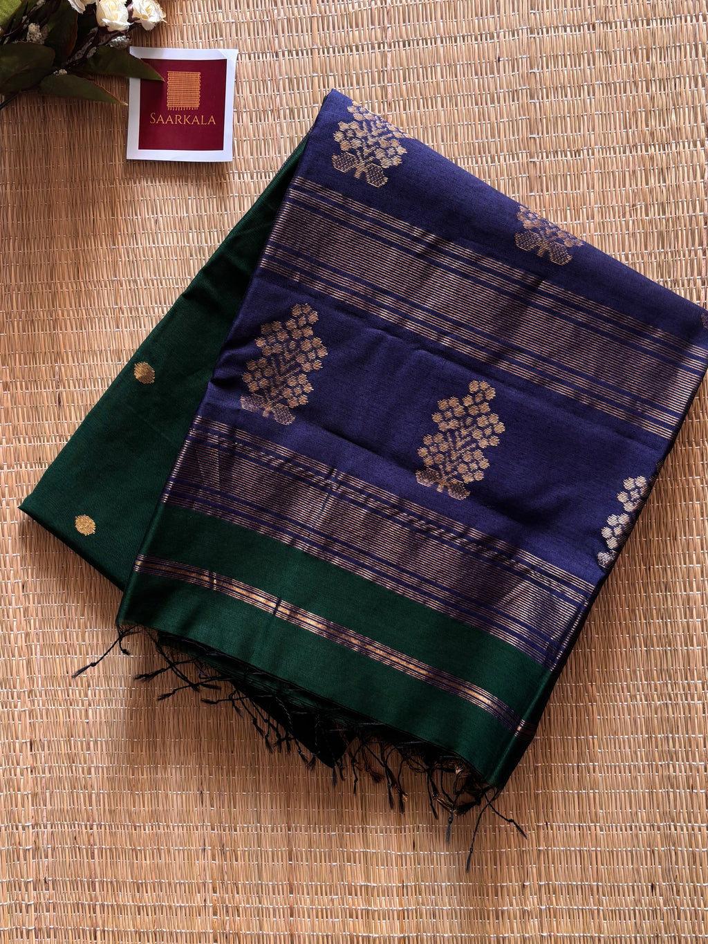Floral Buta Blue & Green Maheshwari Handloom Saree