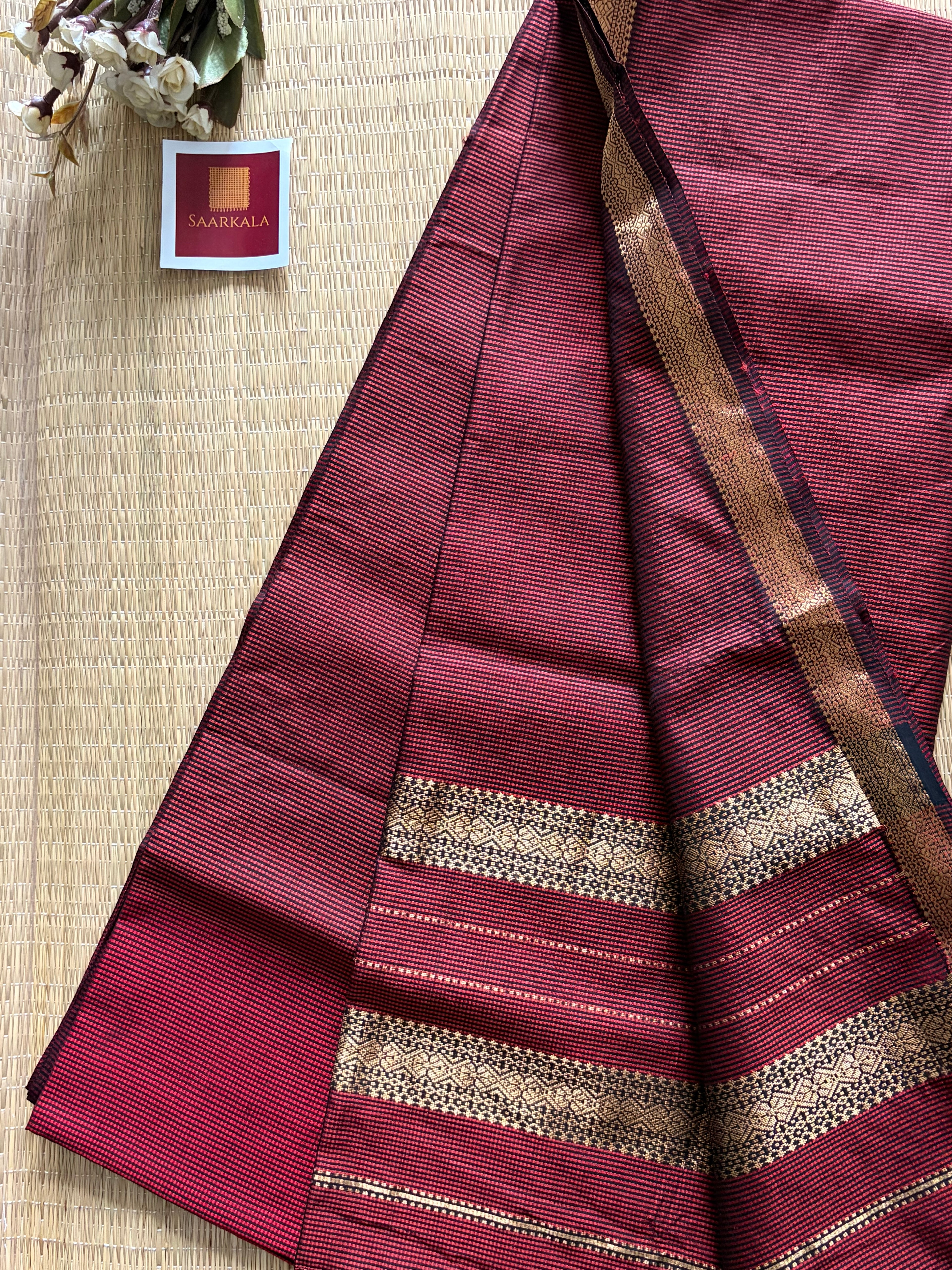 Garbh Reshmi Red Maheshwari Handloom Saree