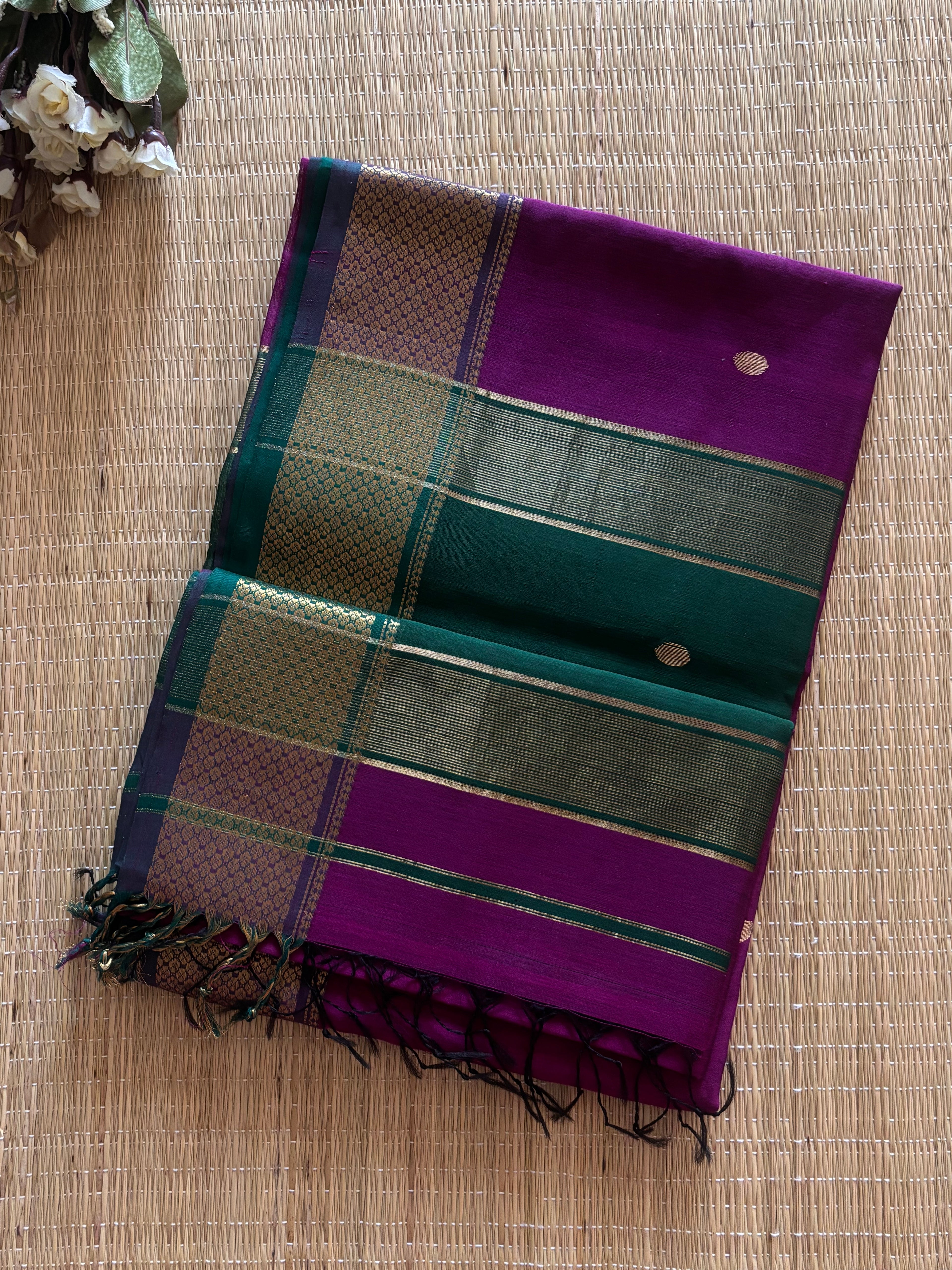 Sikka Green Magenta Maheshwari Handloom Saree