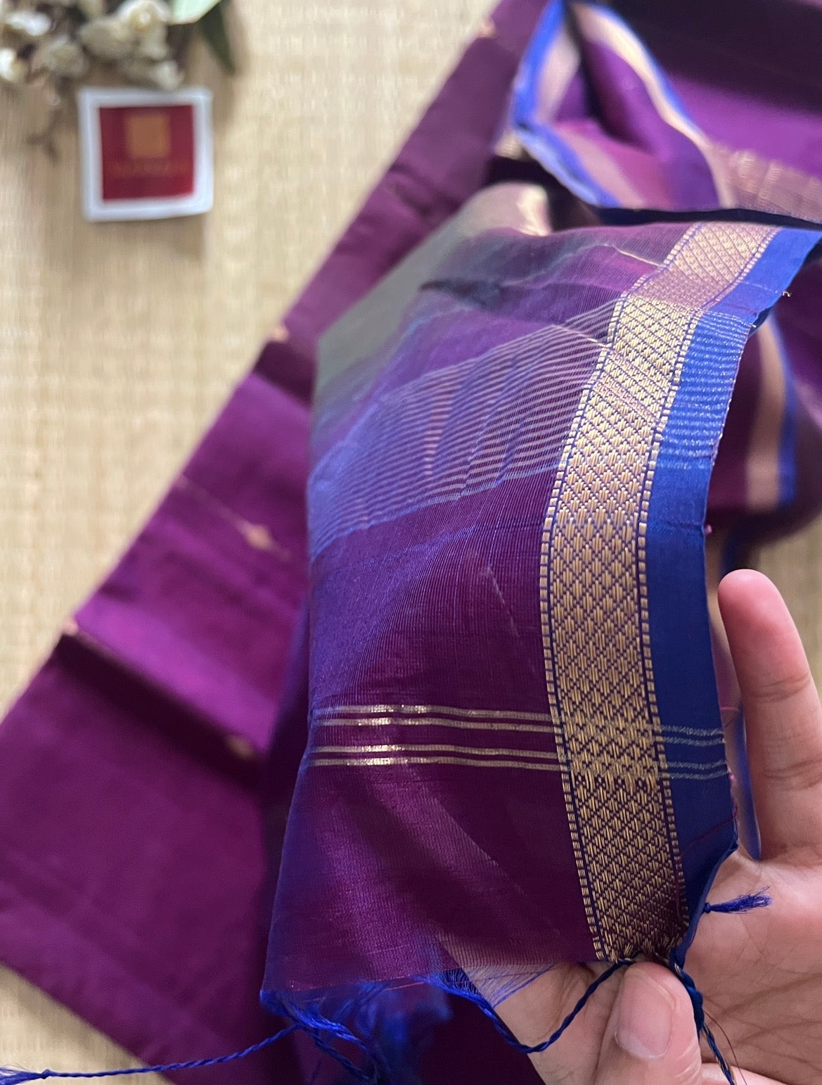 Kalyani Dual tone Purple Maheshwari Handloom Saree