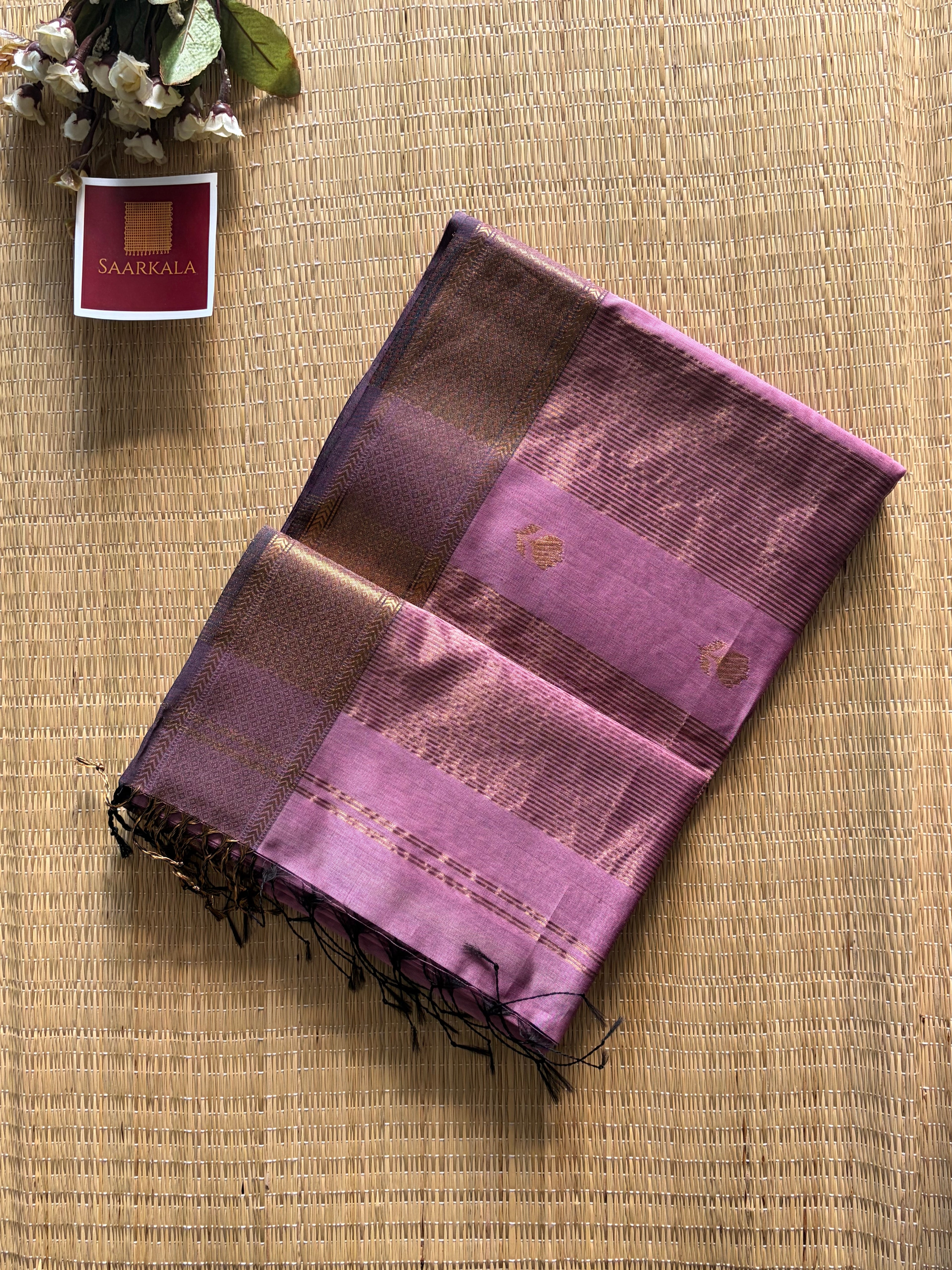 Mauve Dasty Purple Maheshwari silk and cotton Lotus Butta Saree