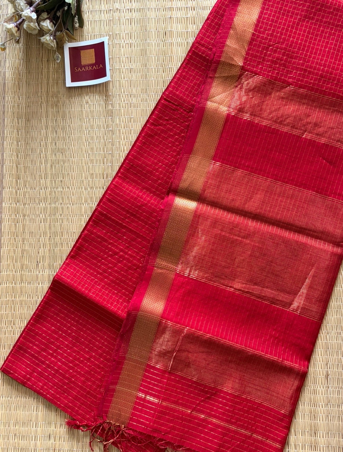 Red Checked Maheshwari Handwoven Saree with Gold Zari Border