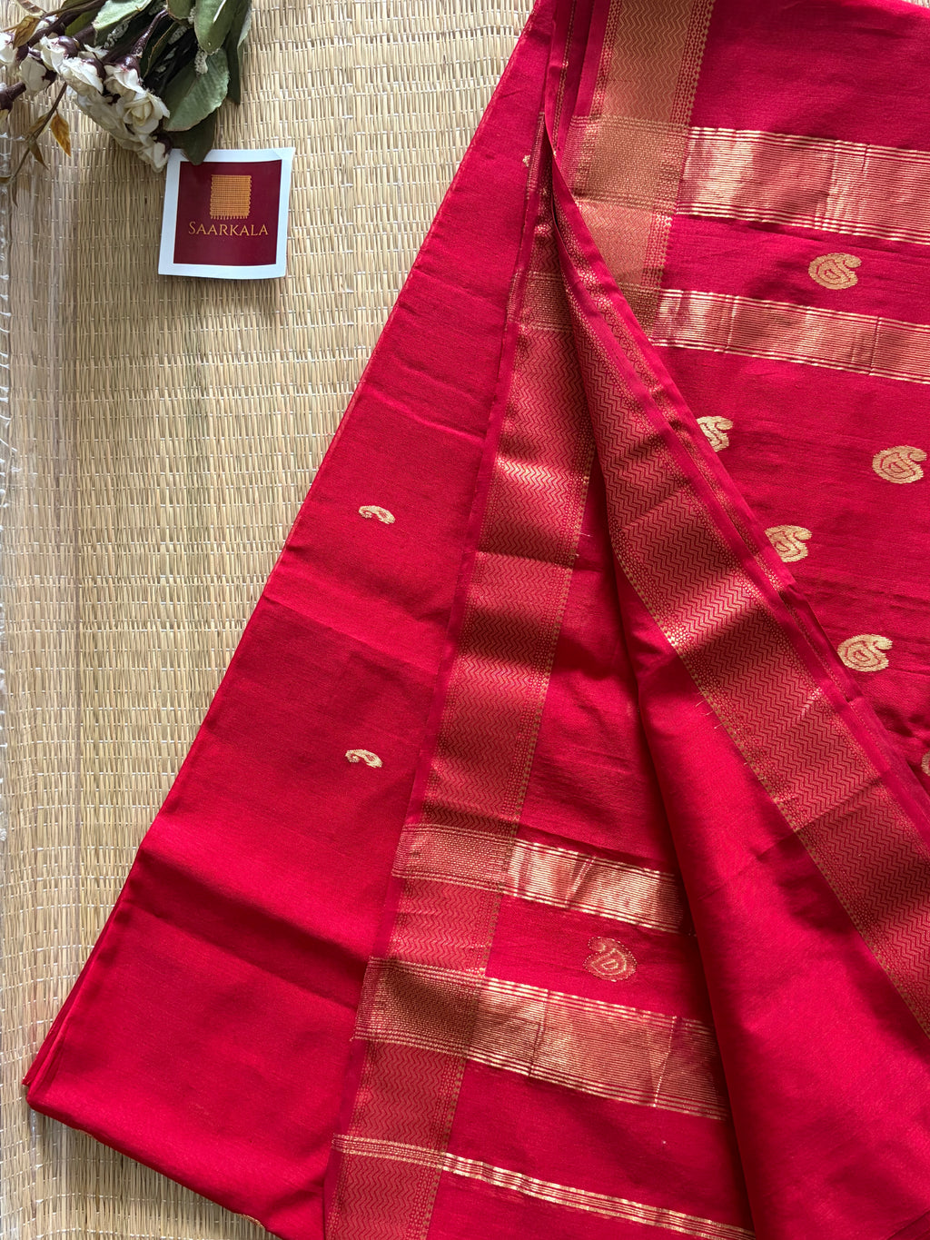 Kairi Buta Red Maheshwari Handloom Saree