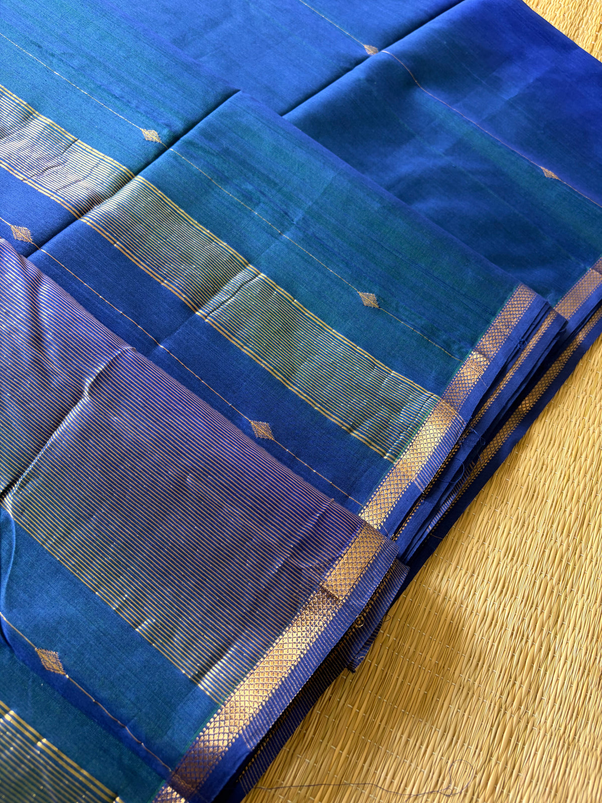 Blue Shaded Maheshwari Handwoven Saree with Gold Zari Border