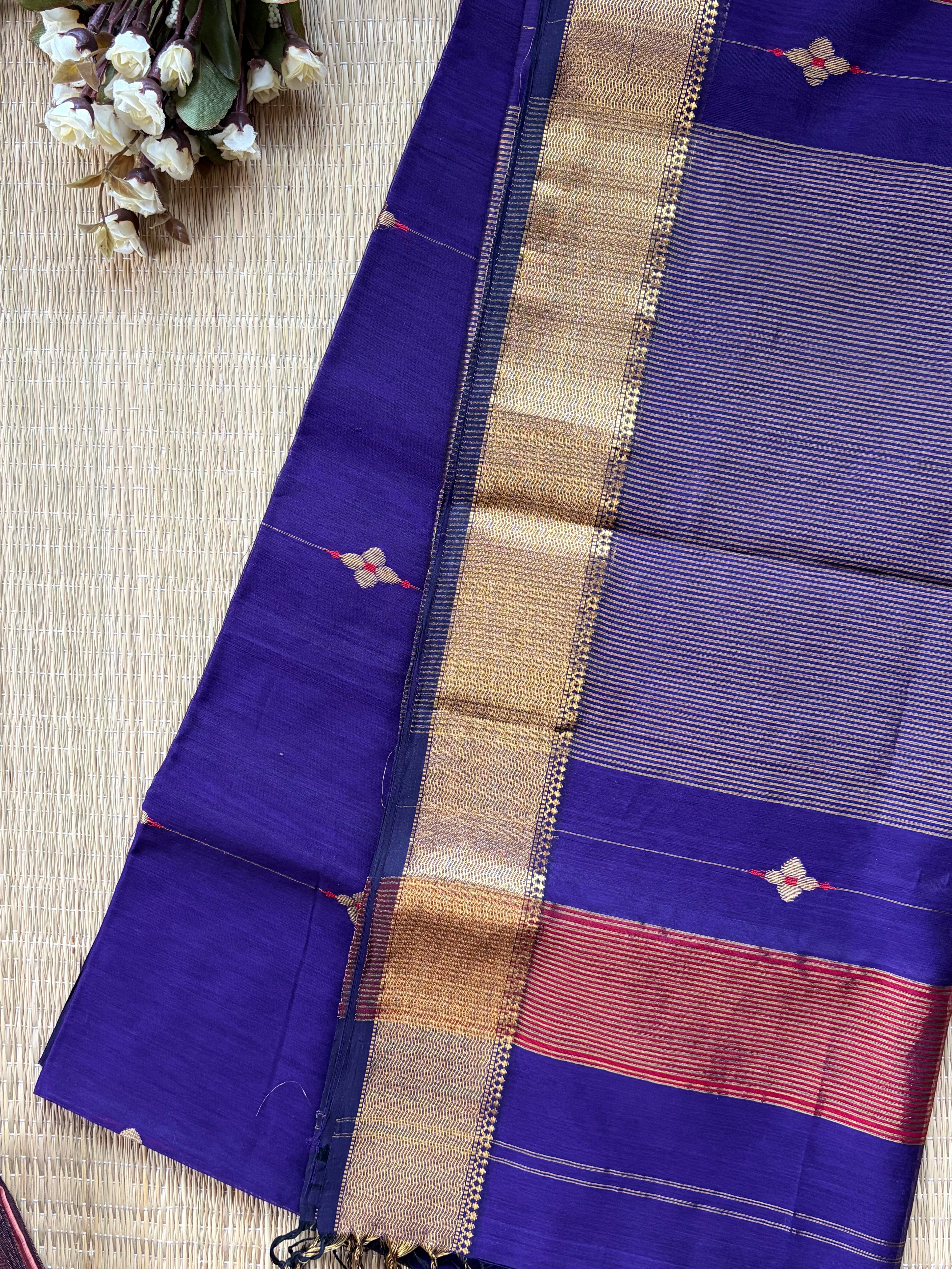 Meena Buti Violet Maheshwari Handloom Saree