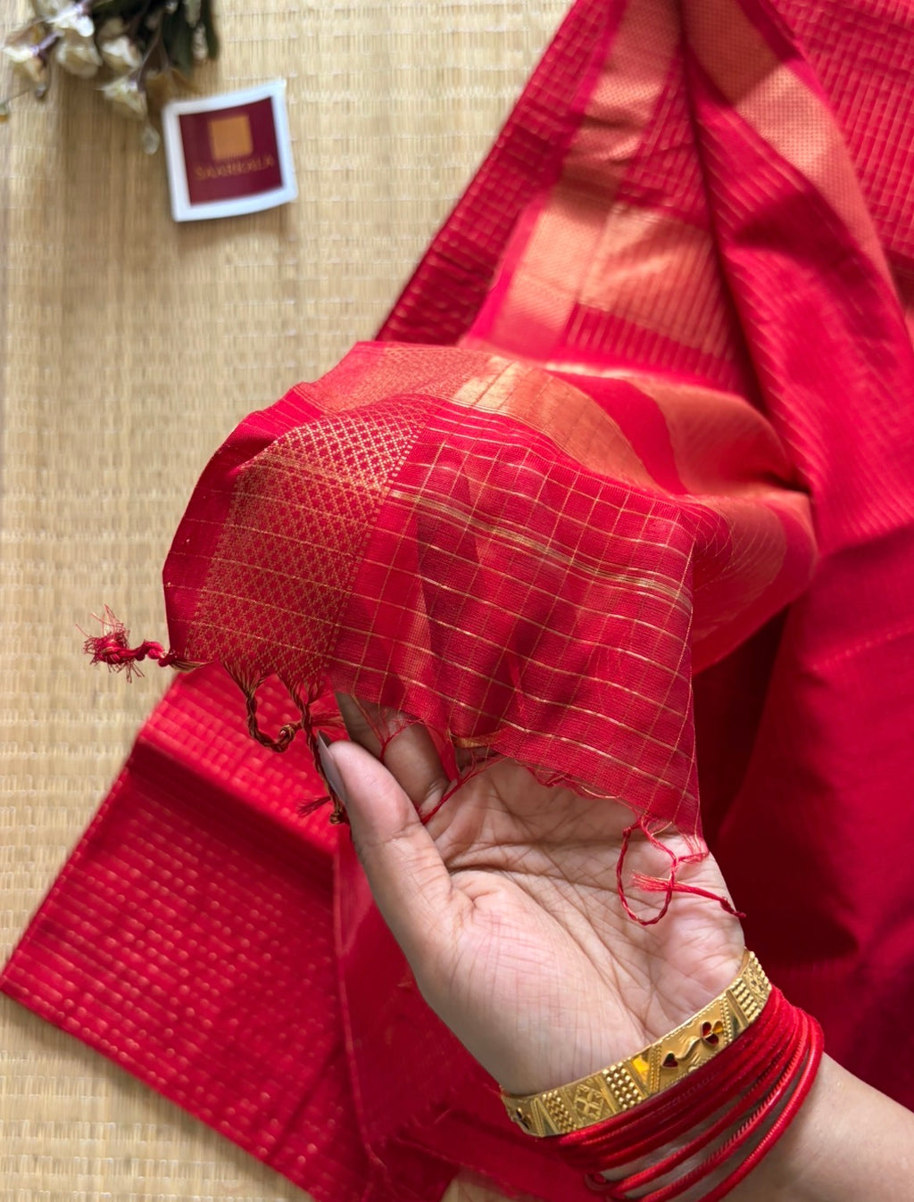 Red Checked Maheshwari Handwoven Saree with Gold Zari Border