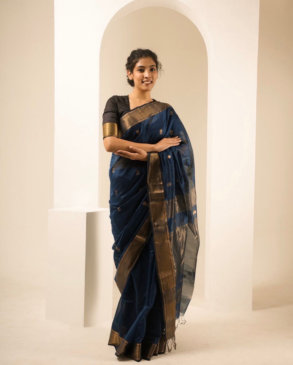 Lotus Rama Blue Maheshwari Handloom Saree