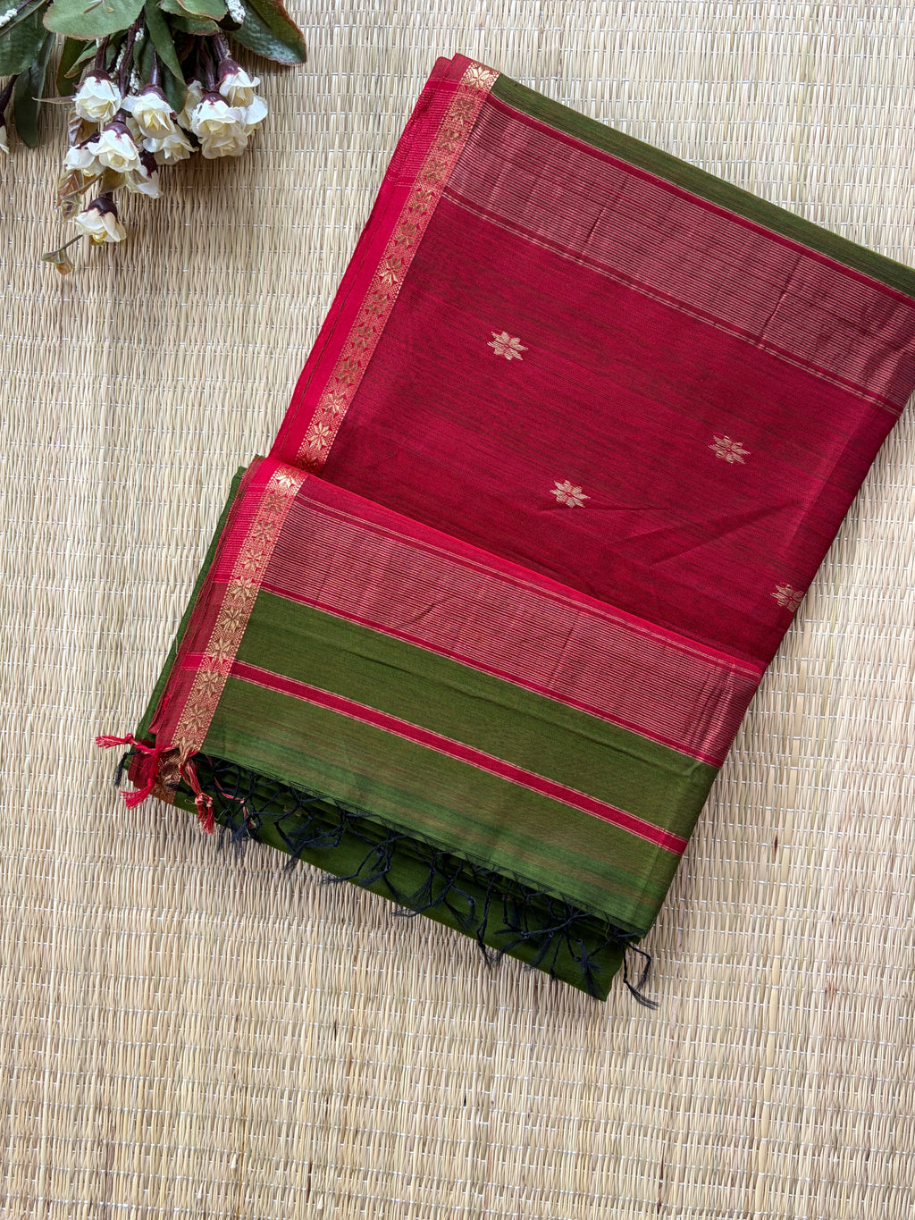 Chameli Red Parrot Green Maheshwari Handloom Saree