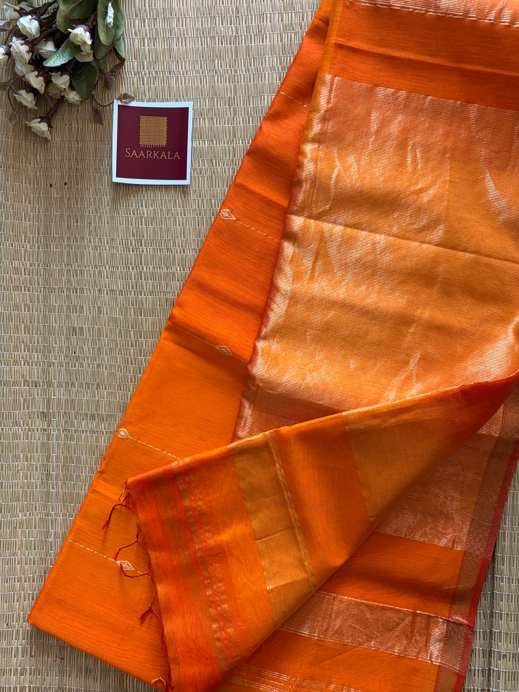 Sunflower Gold Dual tone Maheshwari Handloom Silk Cotton Saree
