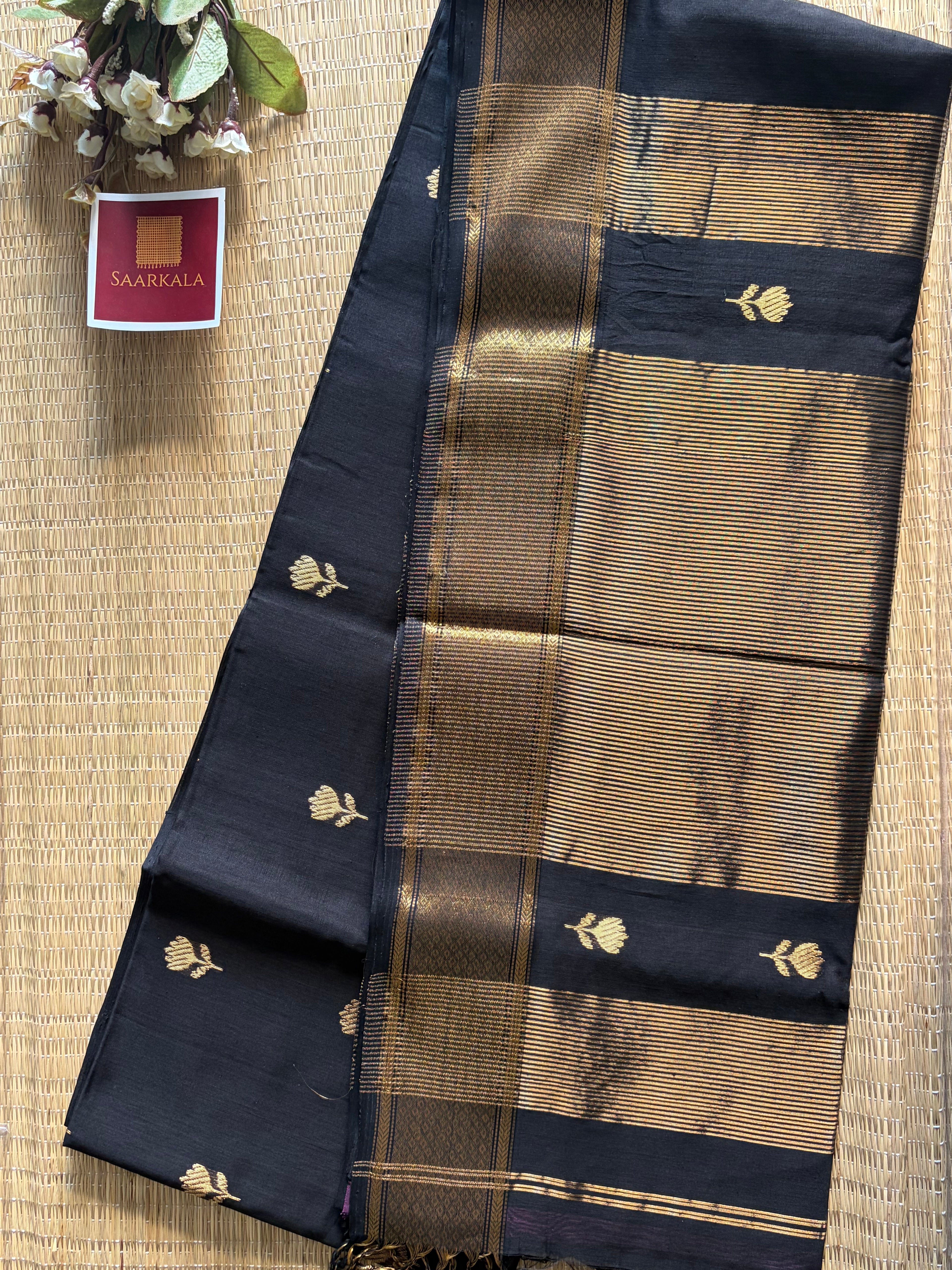 Black Maheshwari silk and cotton Lotus Butta Saree