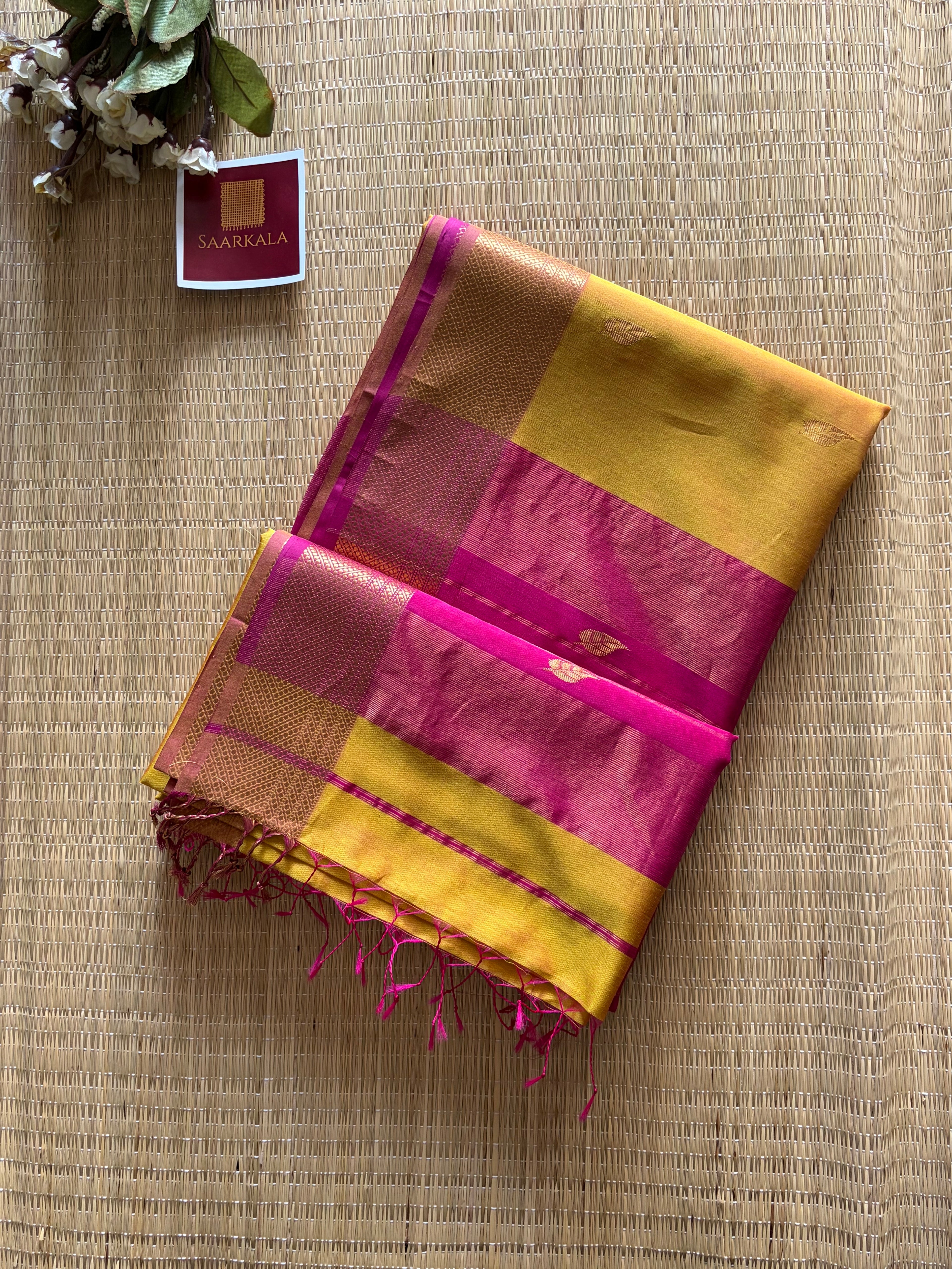 Patti Mustard Gold Yellow Maheshwari silk and cotton Saree