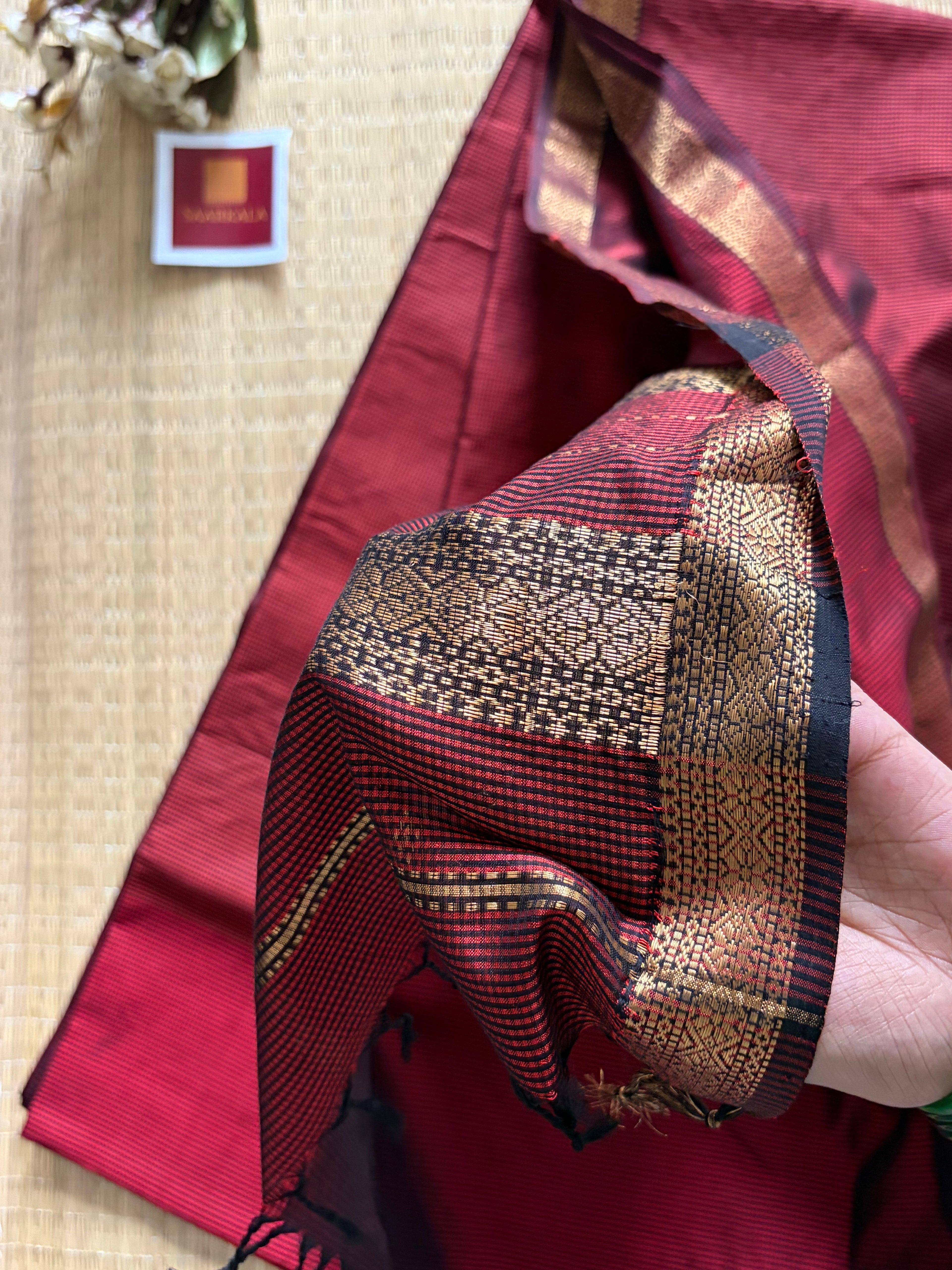 Garbh Reshmi Red Maheshwari Handloom Saree