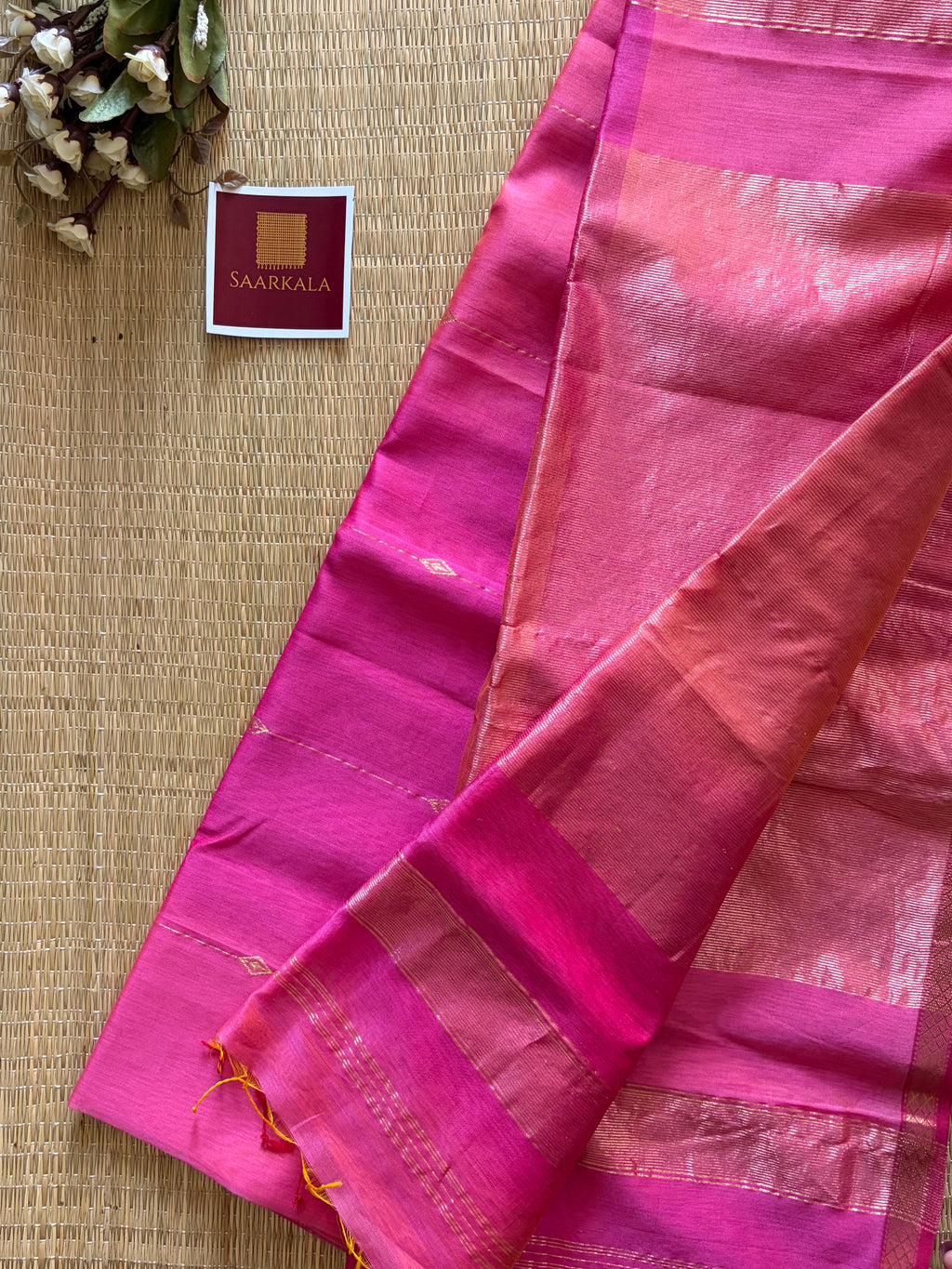 Baby Pink Dual tone Shaded Maheshwari Handloom Silk Cotton Saree