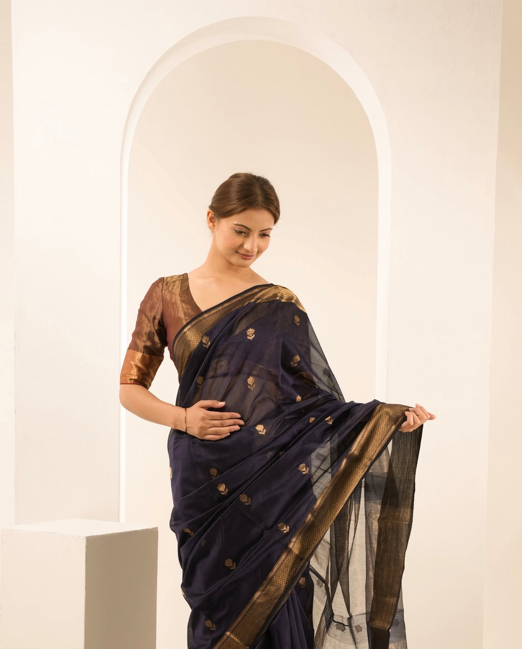 Lotus Black Maheshwari Handloom Saree