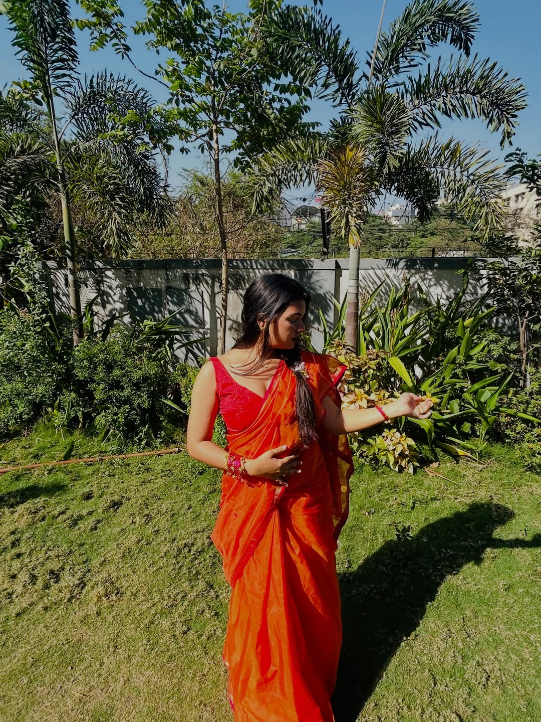 Sayali Orange Pink Chameli Maheshwari Handloom Saree
