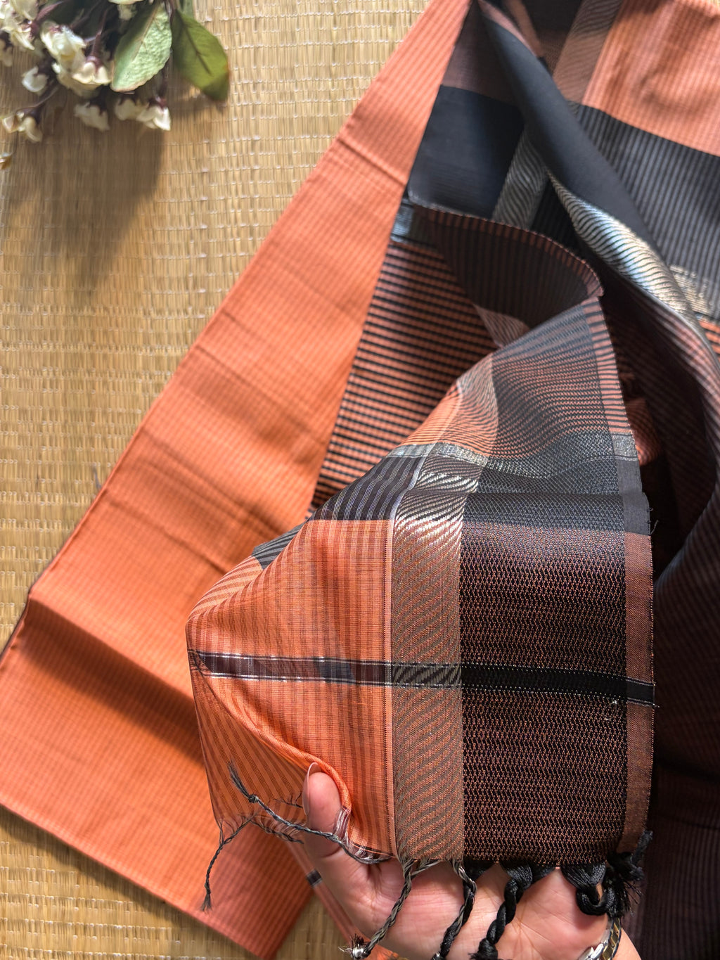 Leher Peach Maheshwari silk and cotton Saree