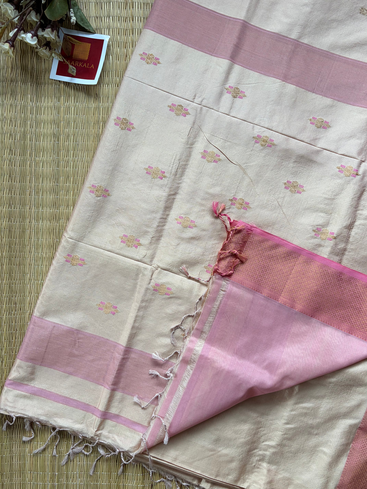 Beige Pure Silk Pink Maheshwari Handloom Saree