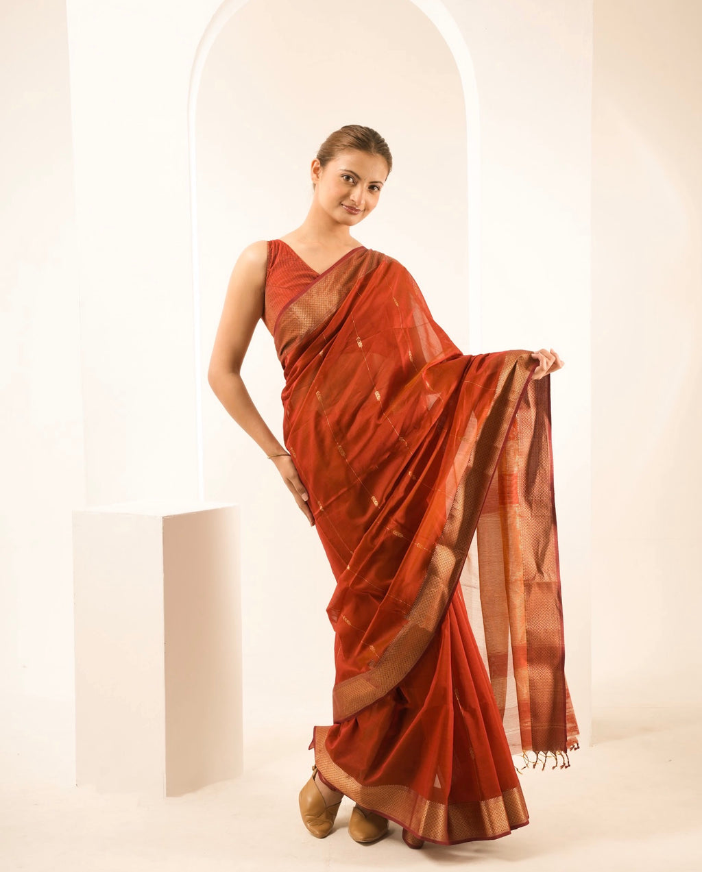 Rust Patti Maheshwari Handloom Saree