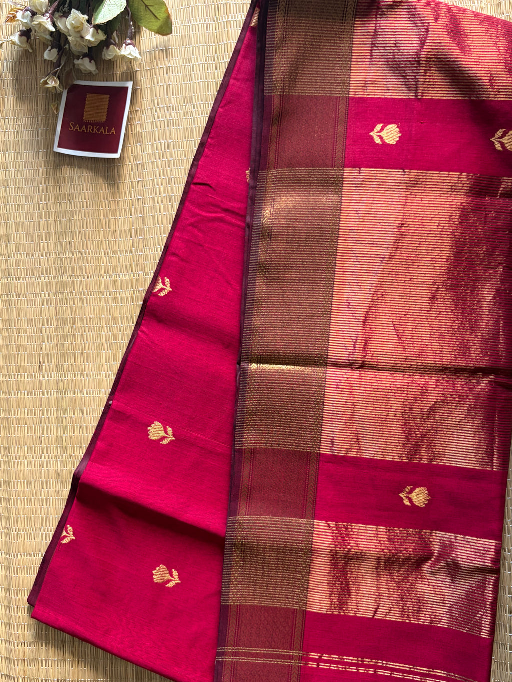 Magenta Dark Pink Maheshwari silk and cotton Lotus Butta Saree