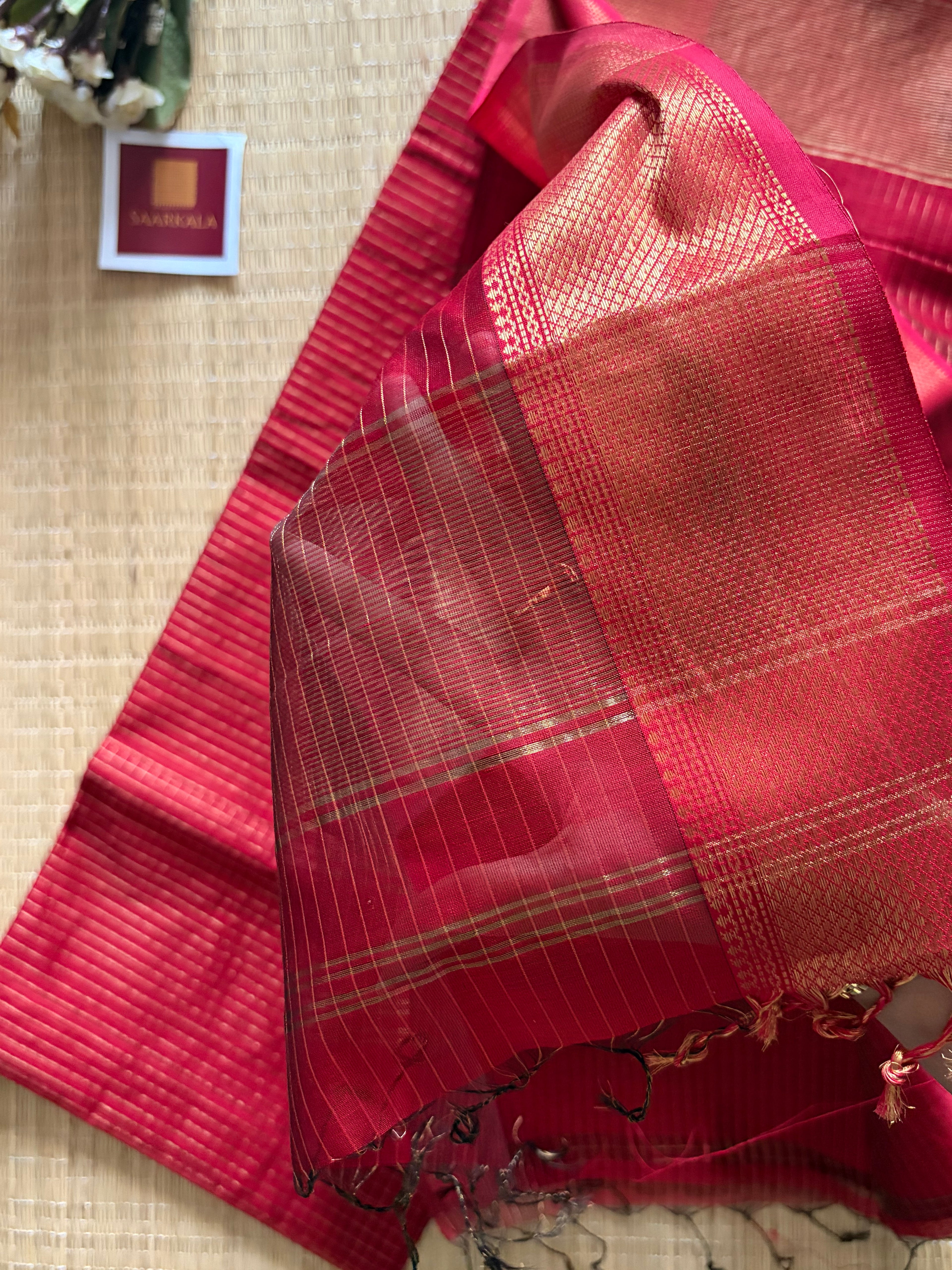 Checks Red Maheshwari Handloom Saree
