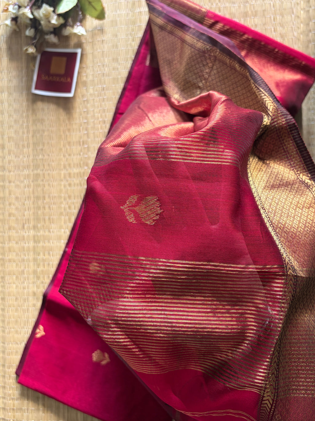 Magenta Dark Pink Maheshwari silk and cotton Lotus Butta Saree