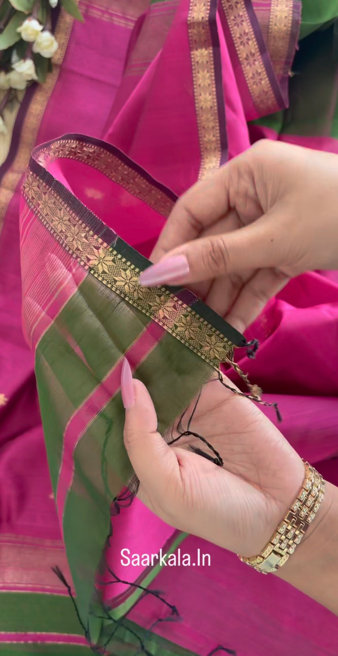 Green Pink Chameli Maheshwari Handloom Silk Cotton Saree