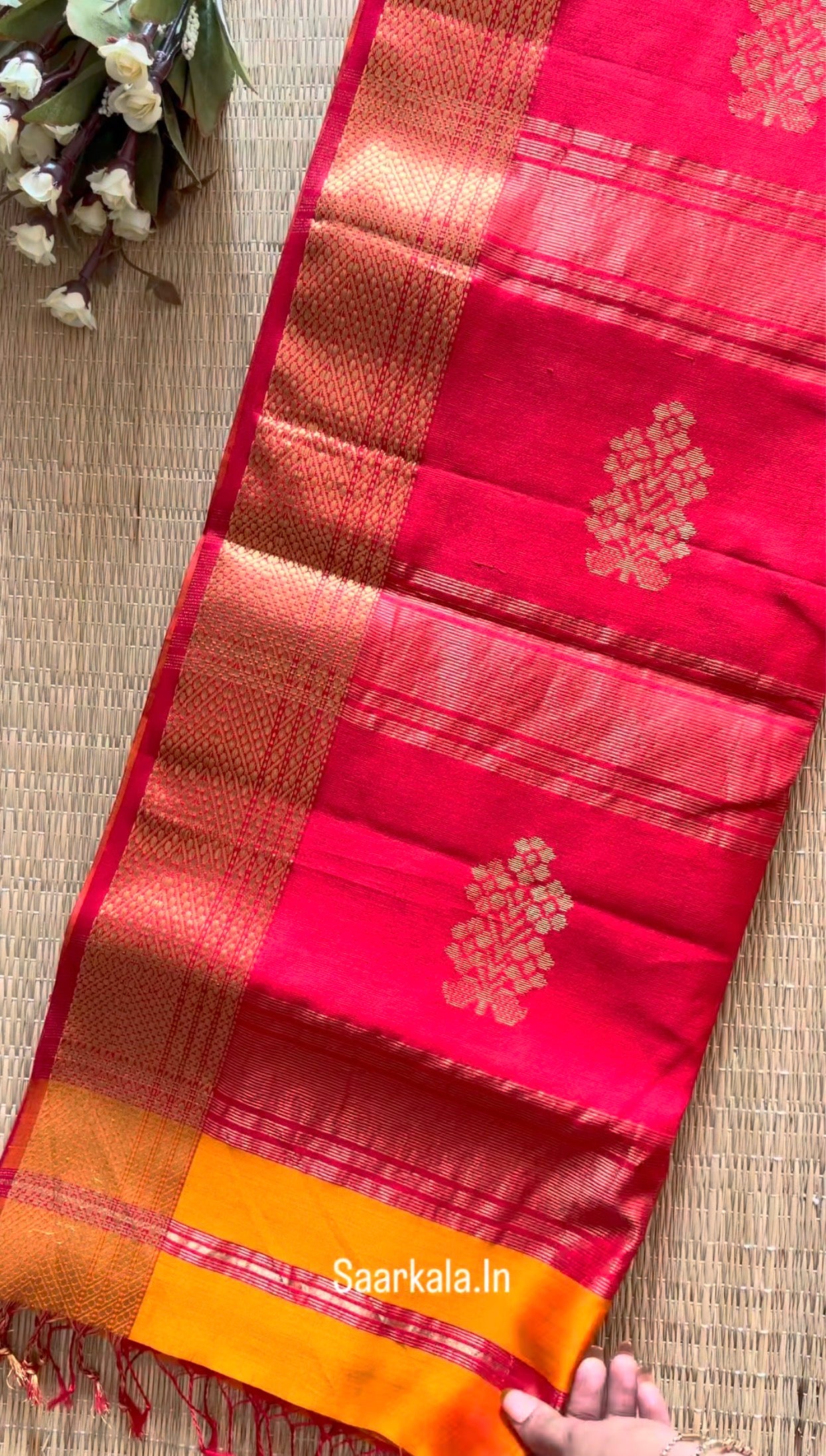 Floral Buta Musturd Red Maheshwari Handloom Saree