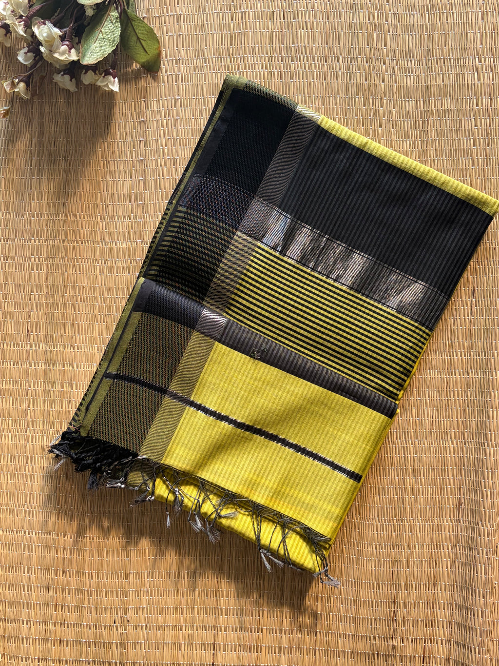 Leher Yellow Maheshwari silk and cotton Saree