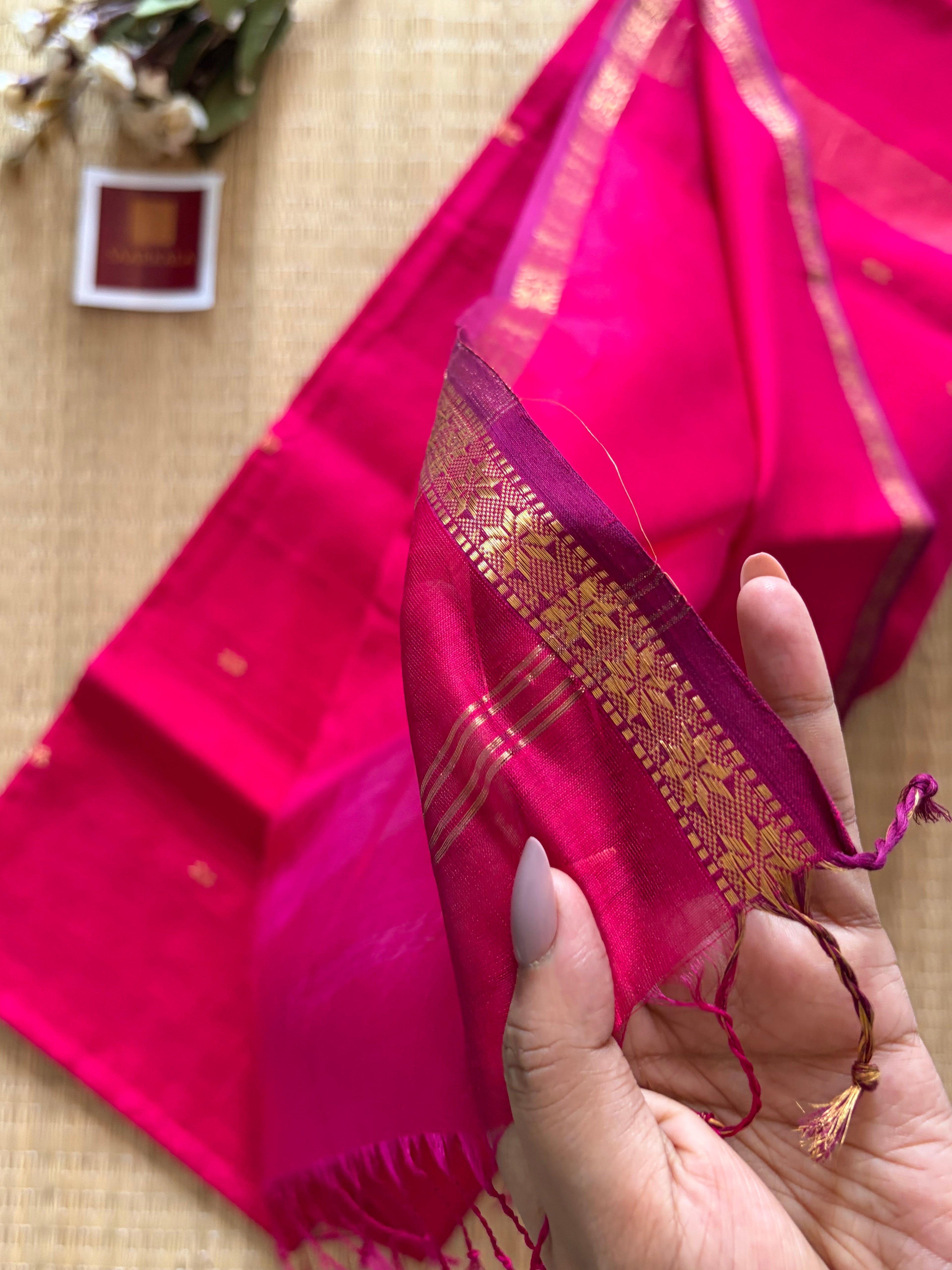 Magenta Kinari Self Pink Chameli Maheshwari Handloom Silk Cotton Saree