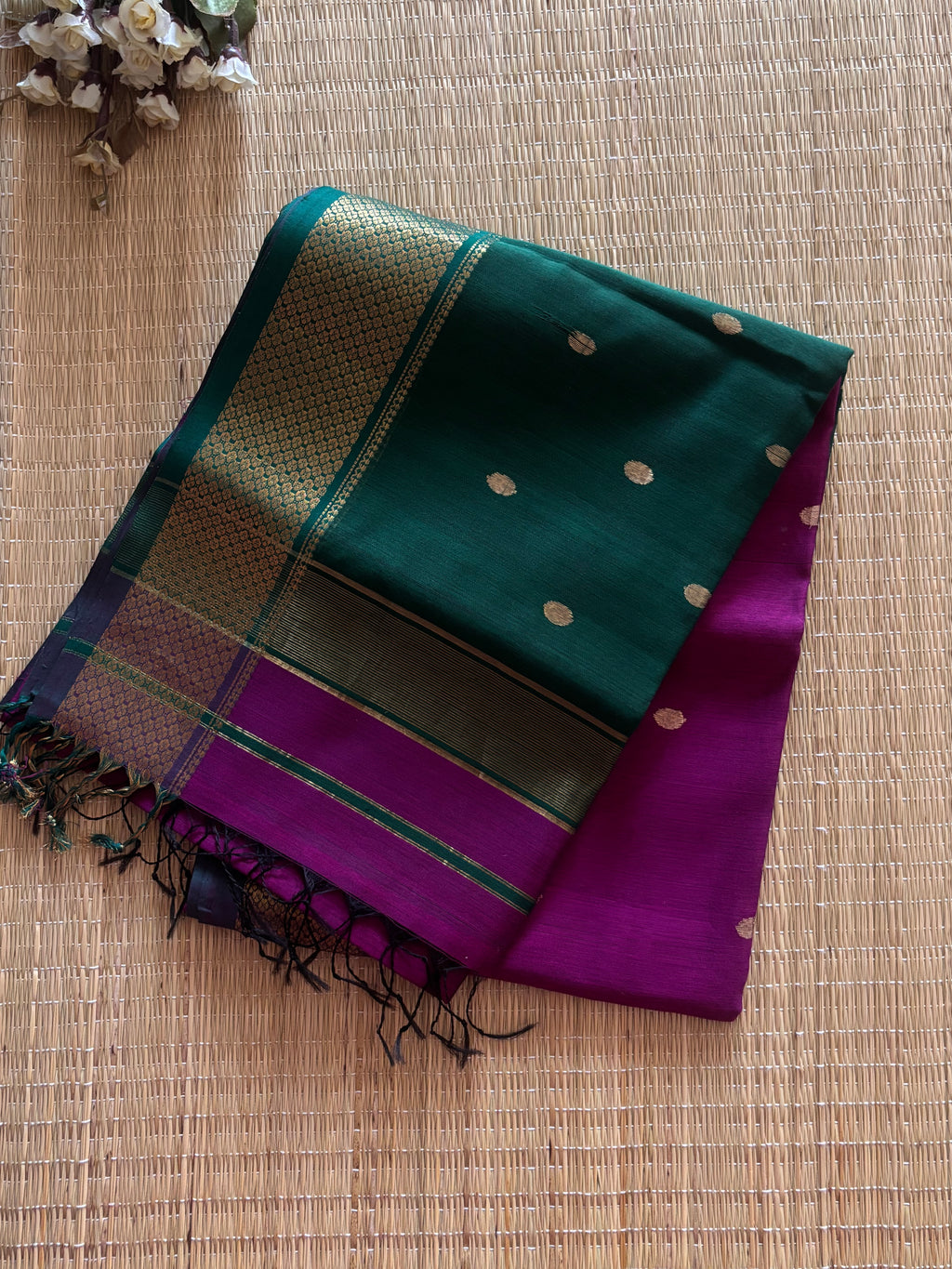 Sikka Green Magenta Maheshwari Handloom Saree