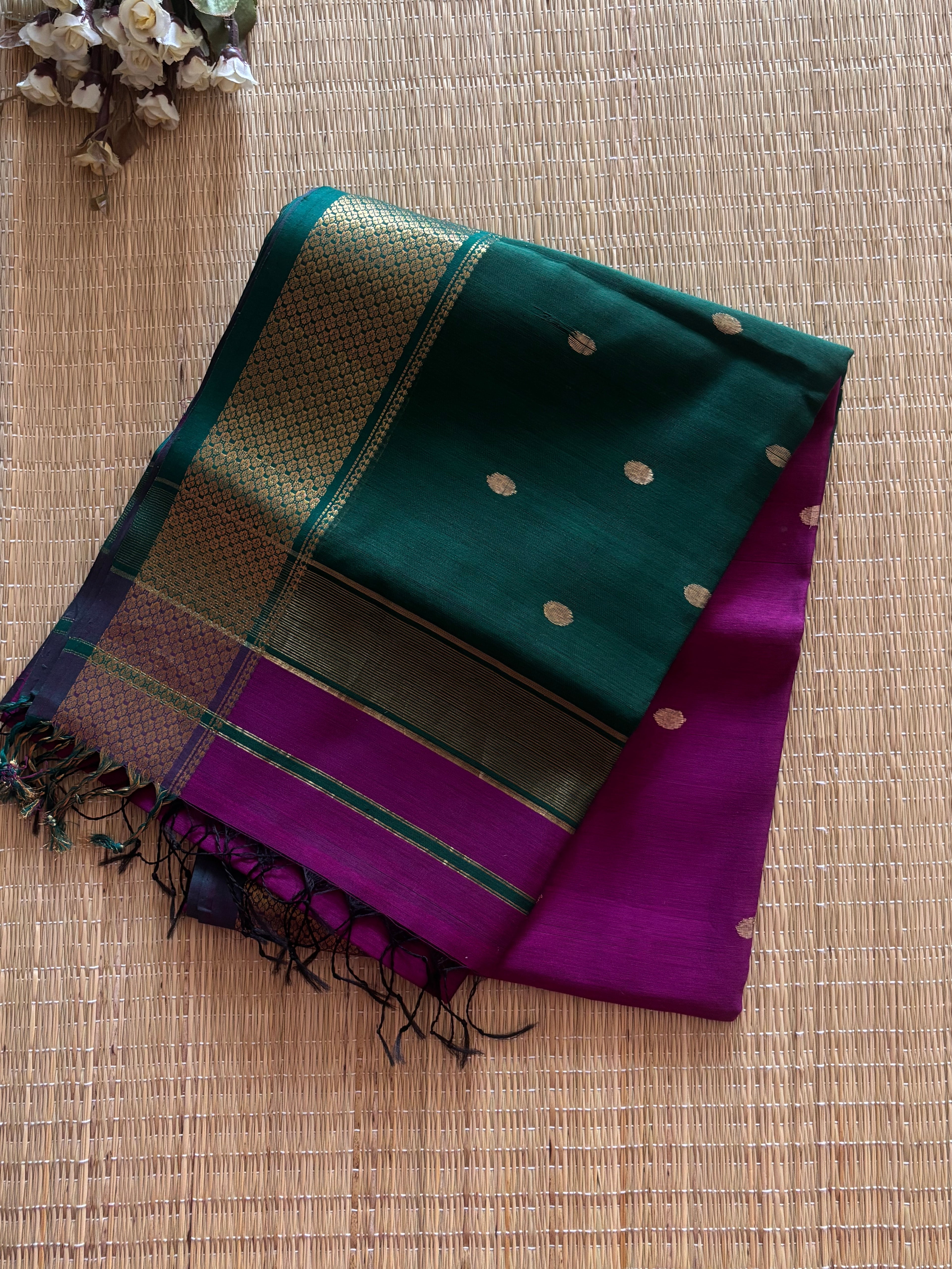 Sikka Green Magenta Maheshwari Handloom Saree