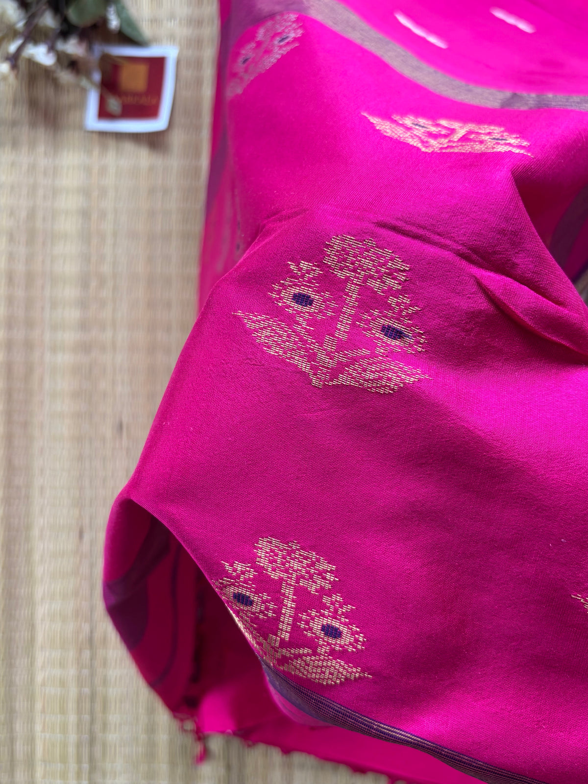 Hot Pink Pure Silk Maheshwari Handloom Saree