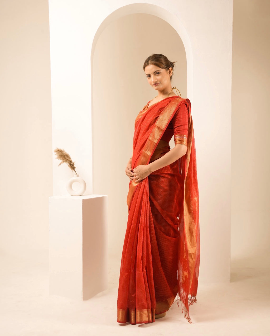 Checks Red Maheshwari Handloom Saree
