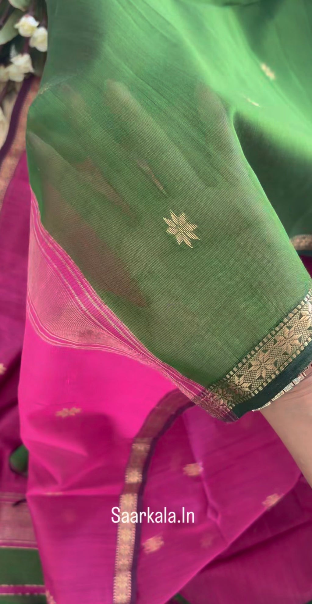 Green Pink Chameli Maheshwari Handloom Silk Cotton Saree
