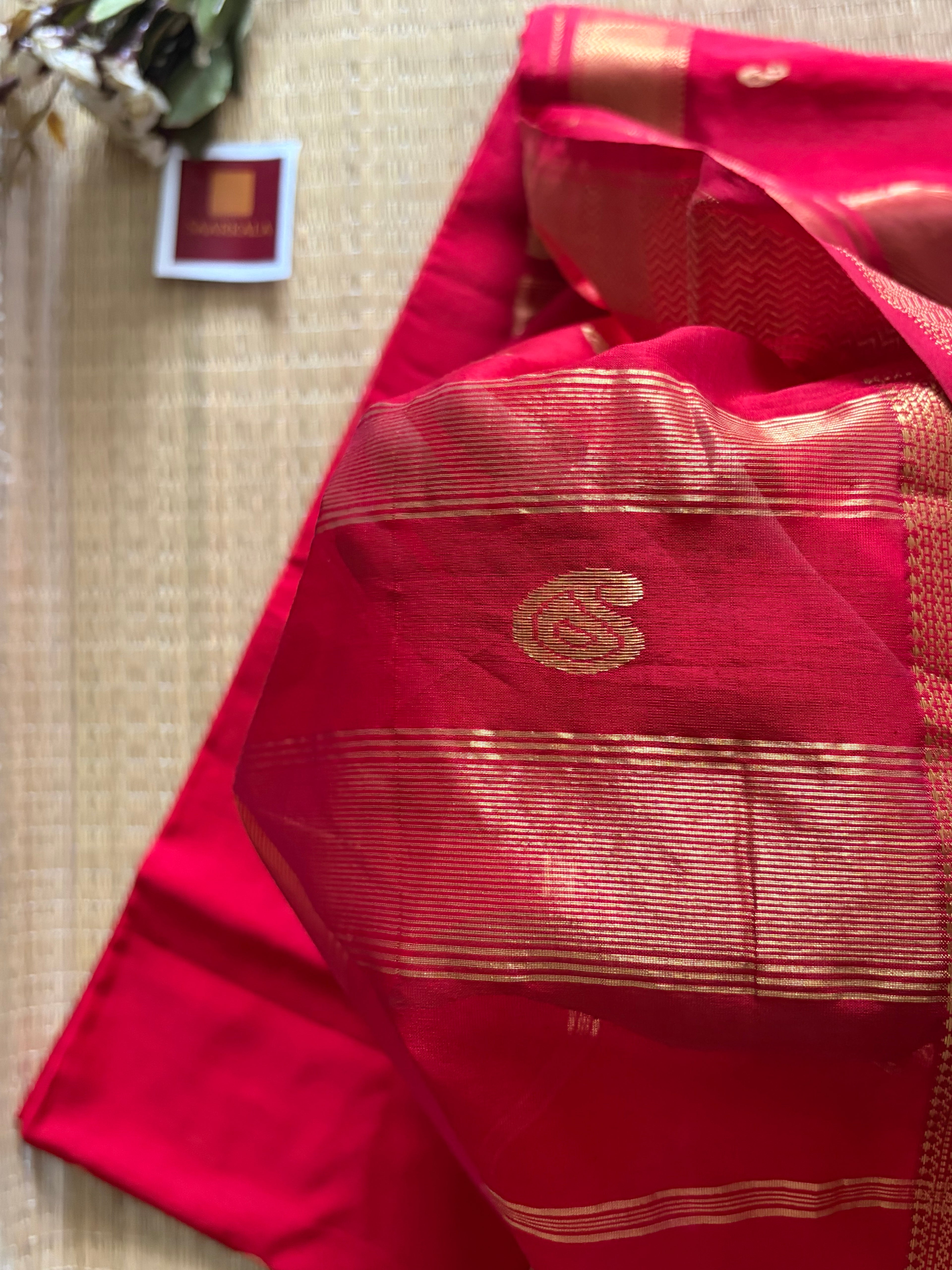 Kairi Buta Red Maheshwari Handloom Saree