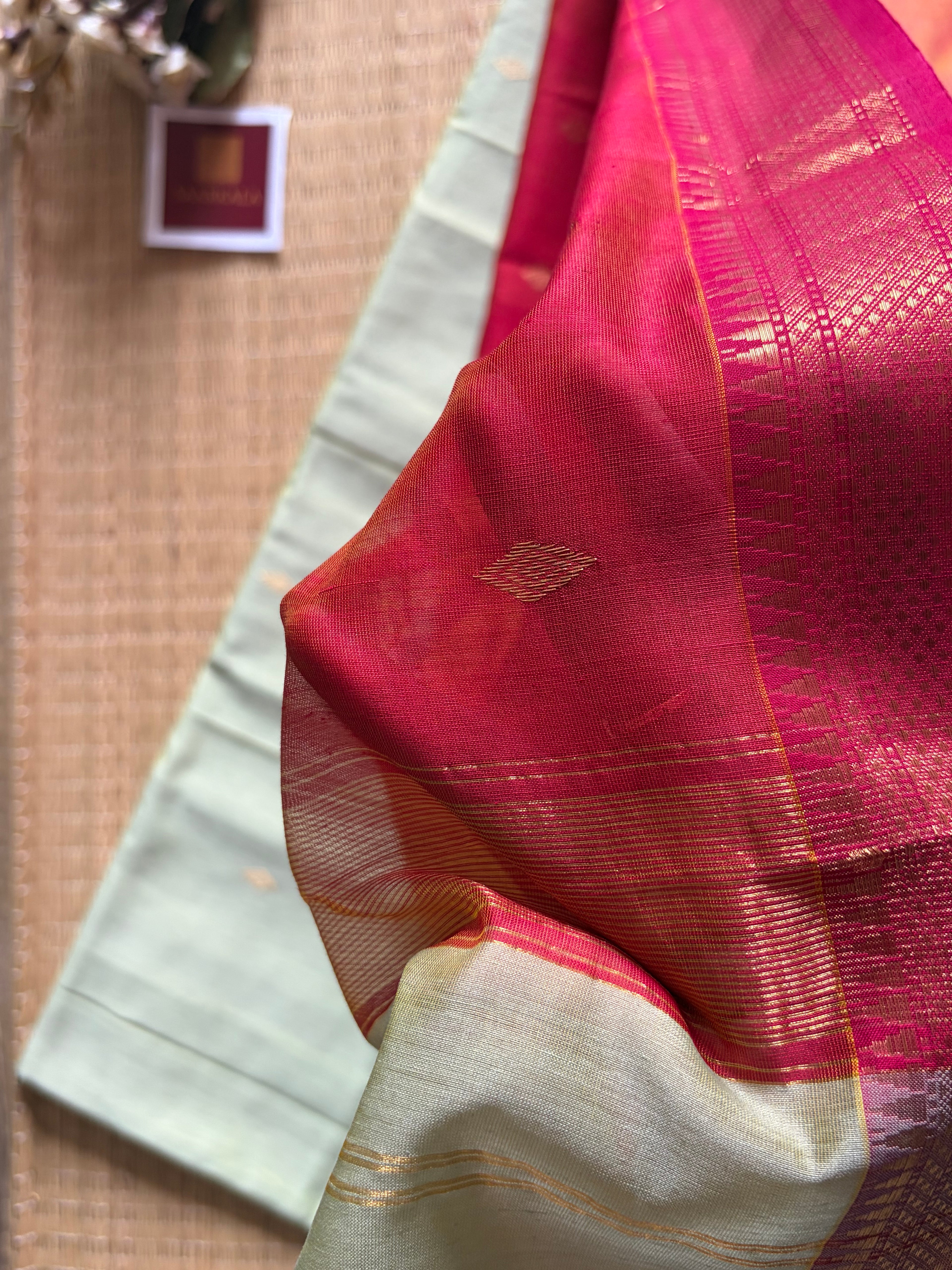 Diamond Pista Green and yellow mix tone Maheshwari Handloom Saree