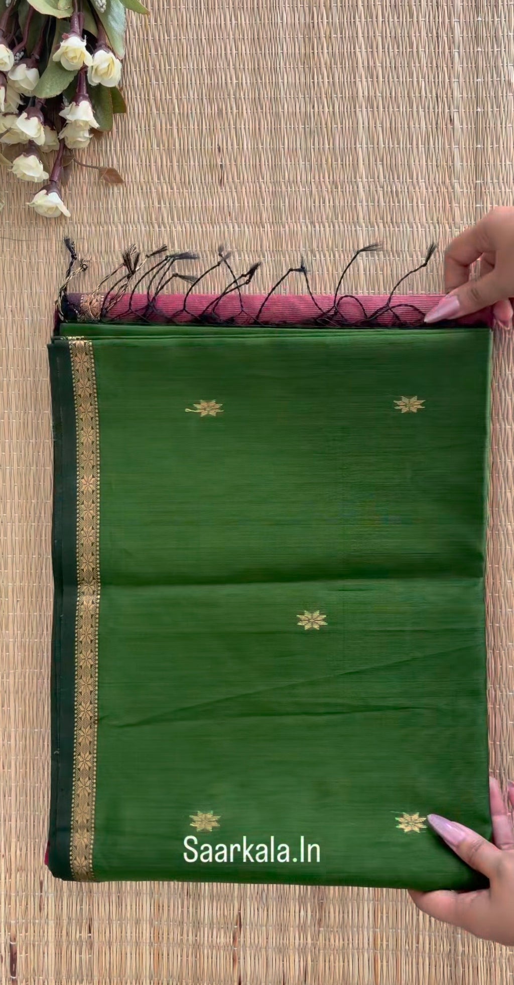 Green Pink Chameli Maheshwari Handloom Silk Cotton Saree