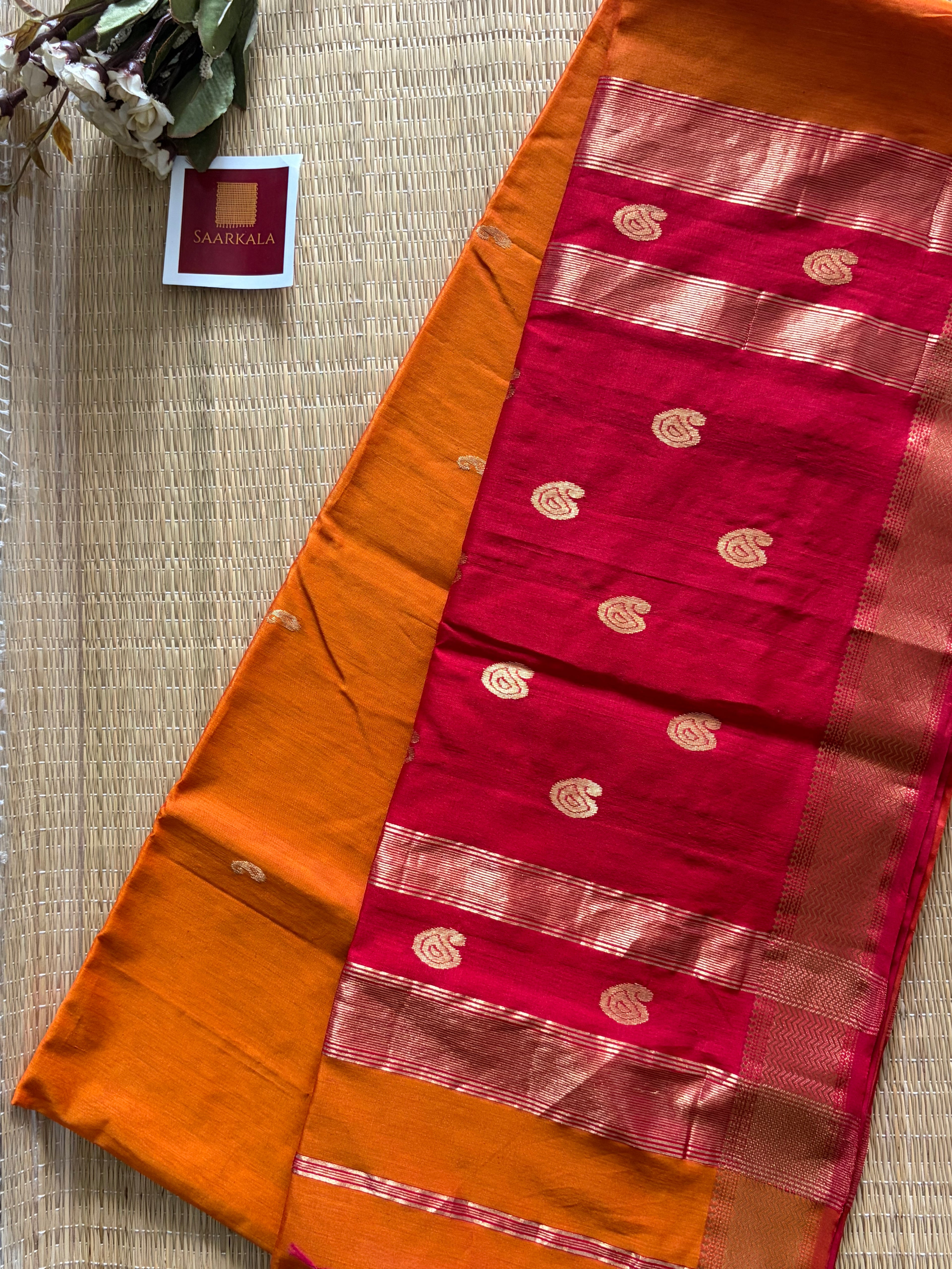 Kairi Buta Mustard Red Maheshwari Handloom Saree