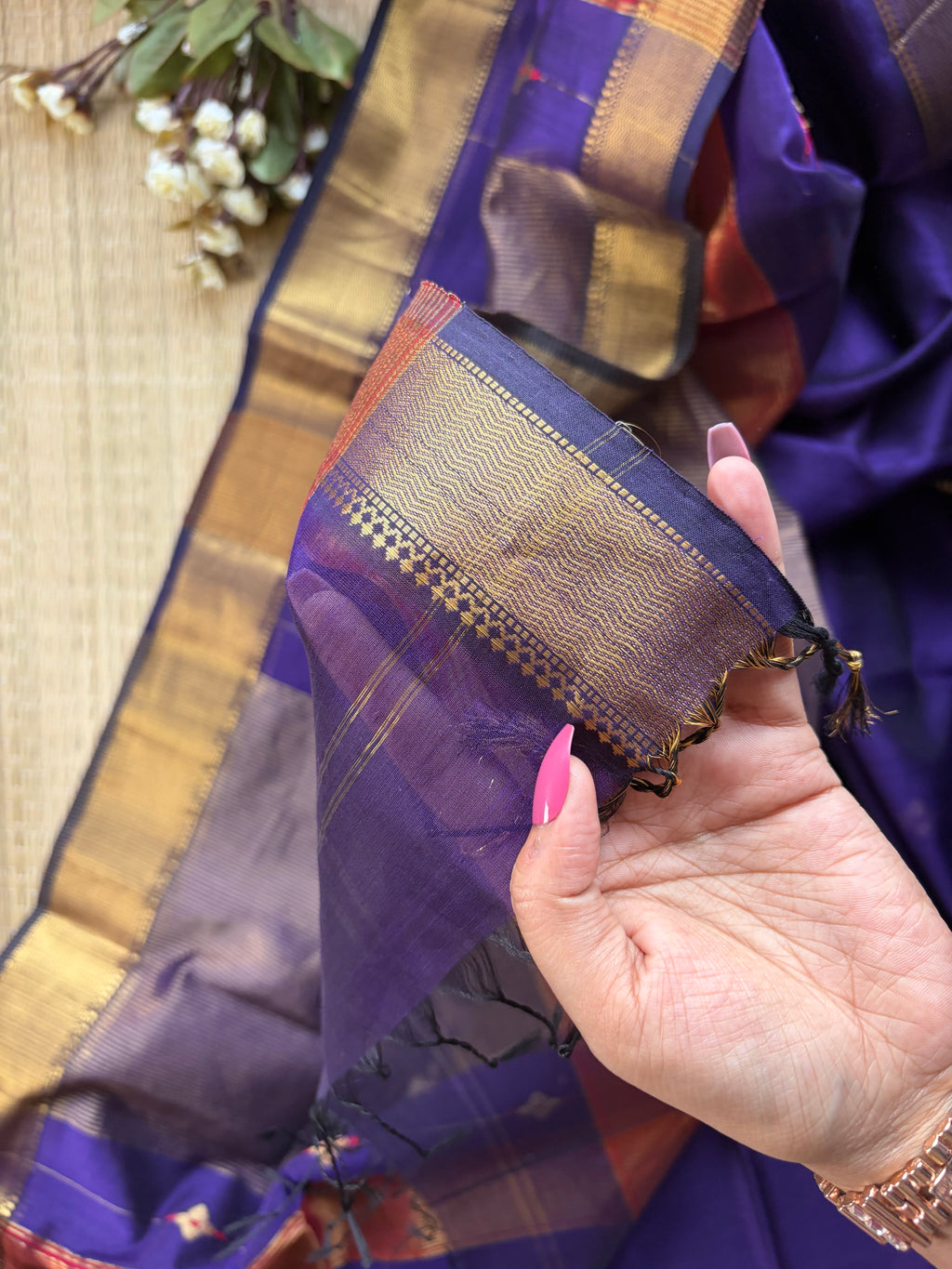 Meena Buti Violet Maheshwari Handloom Saree